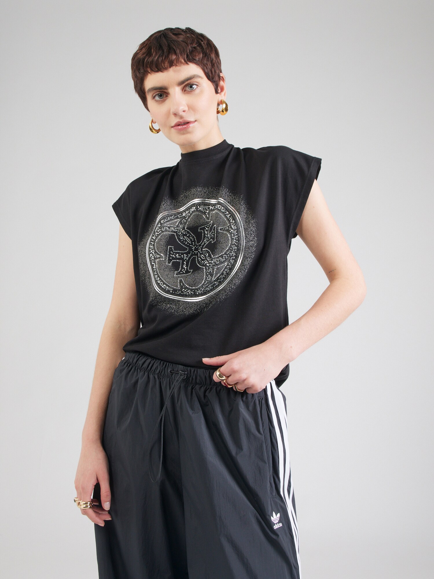 Thumbnail - T-Shirt