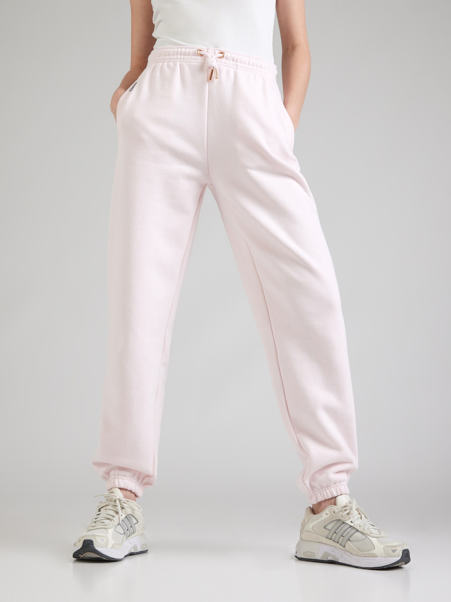 Superdry Nadrág 'Essential'  pasztell-rózsaszín termék 2. képe