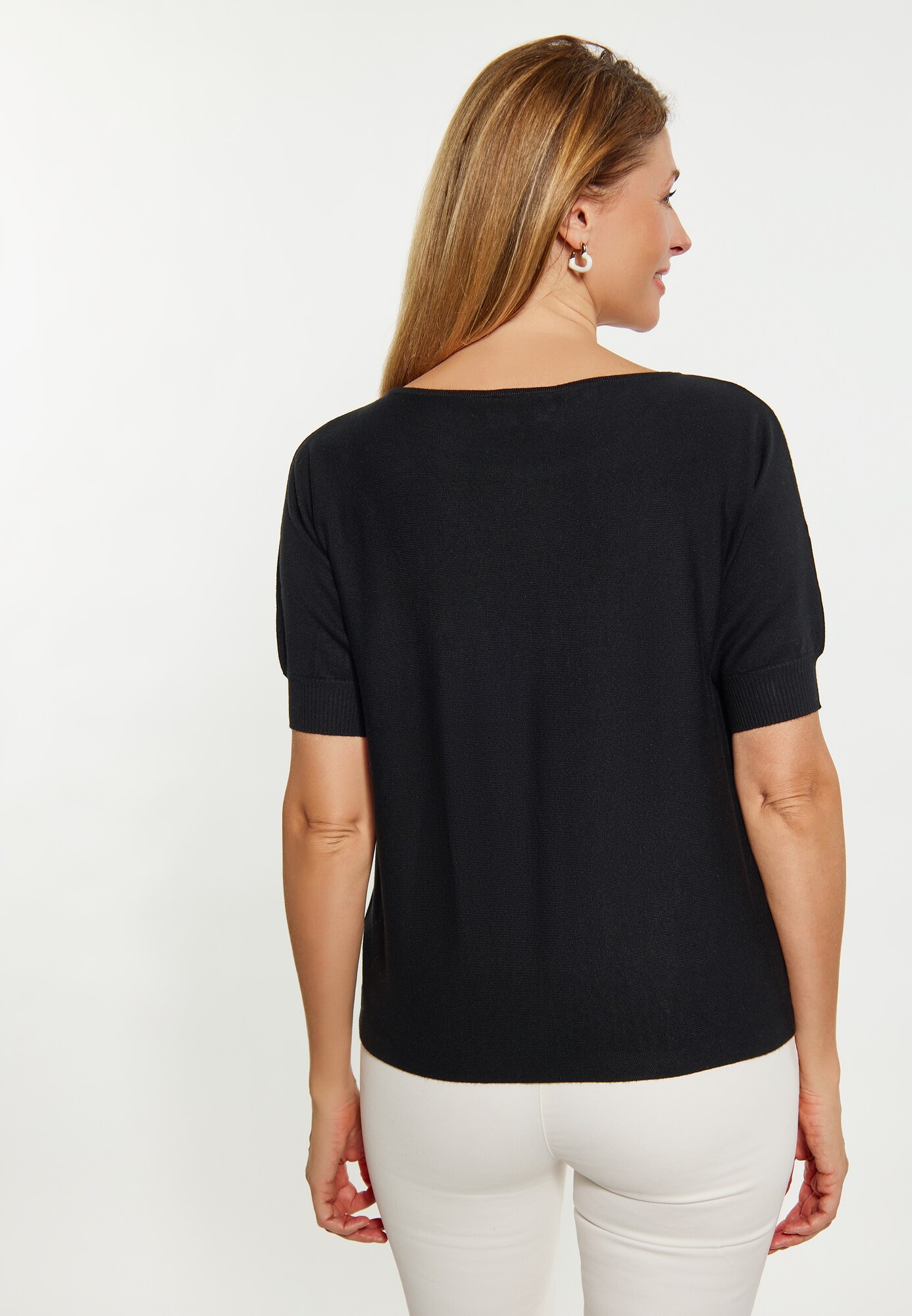 Thumbnail - Usha Pullover