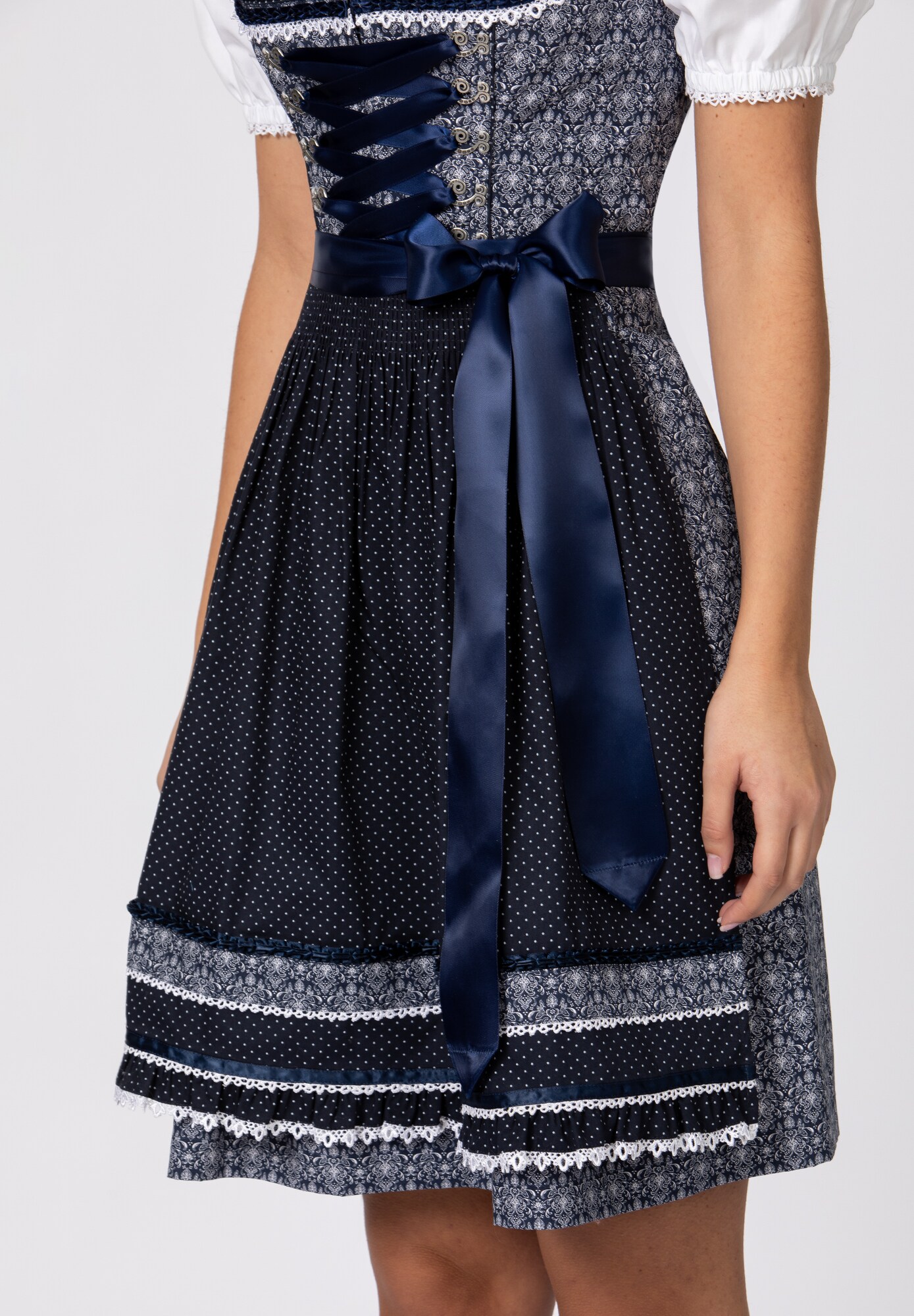 Thumbnail - Dirndl 'Kim'