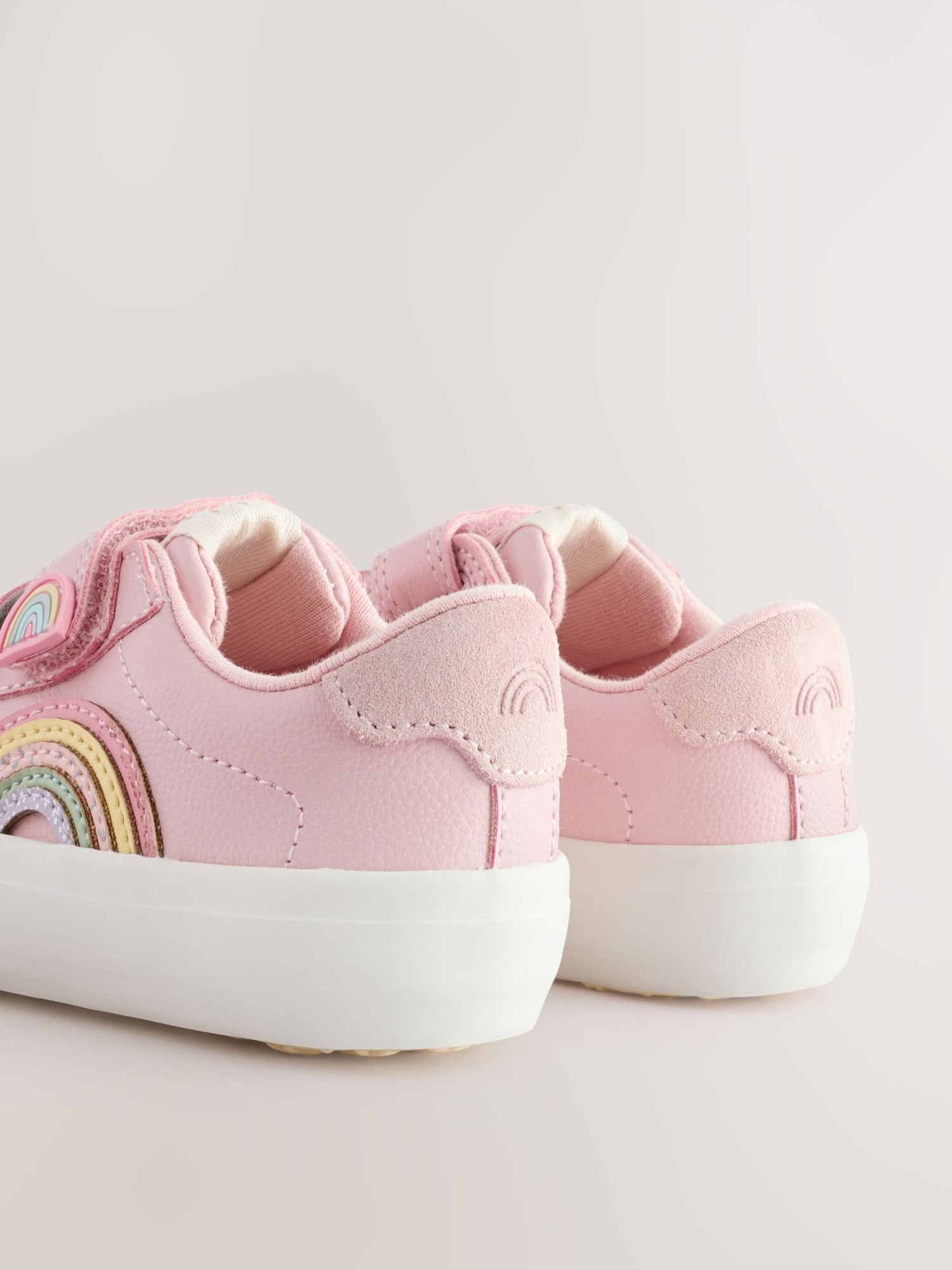 Thumbnail - Next Sneaker