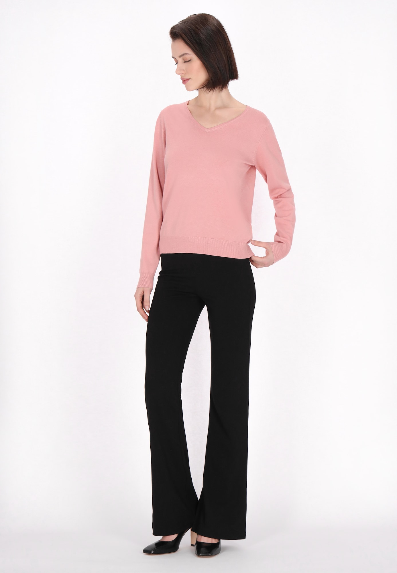 Thumbnail - usha BLACK LABEL Pullover