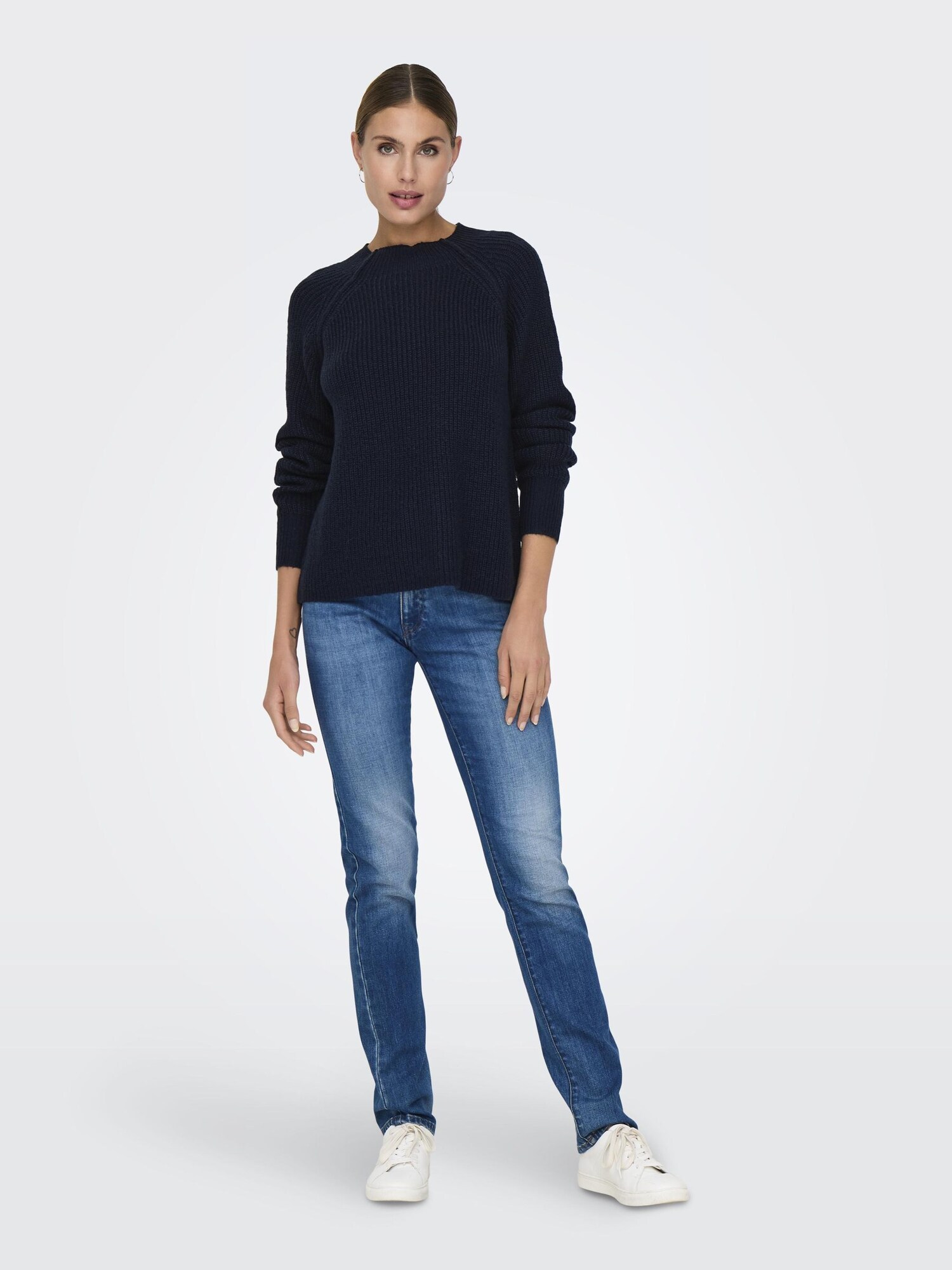 Thumbnail - Pullover
