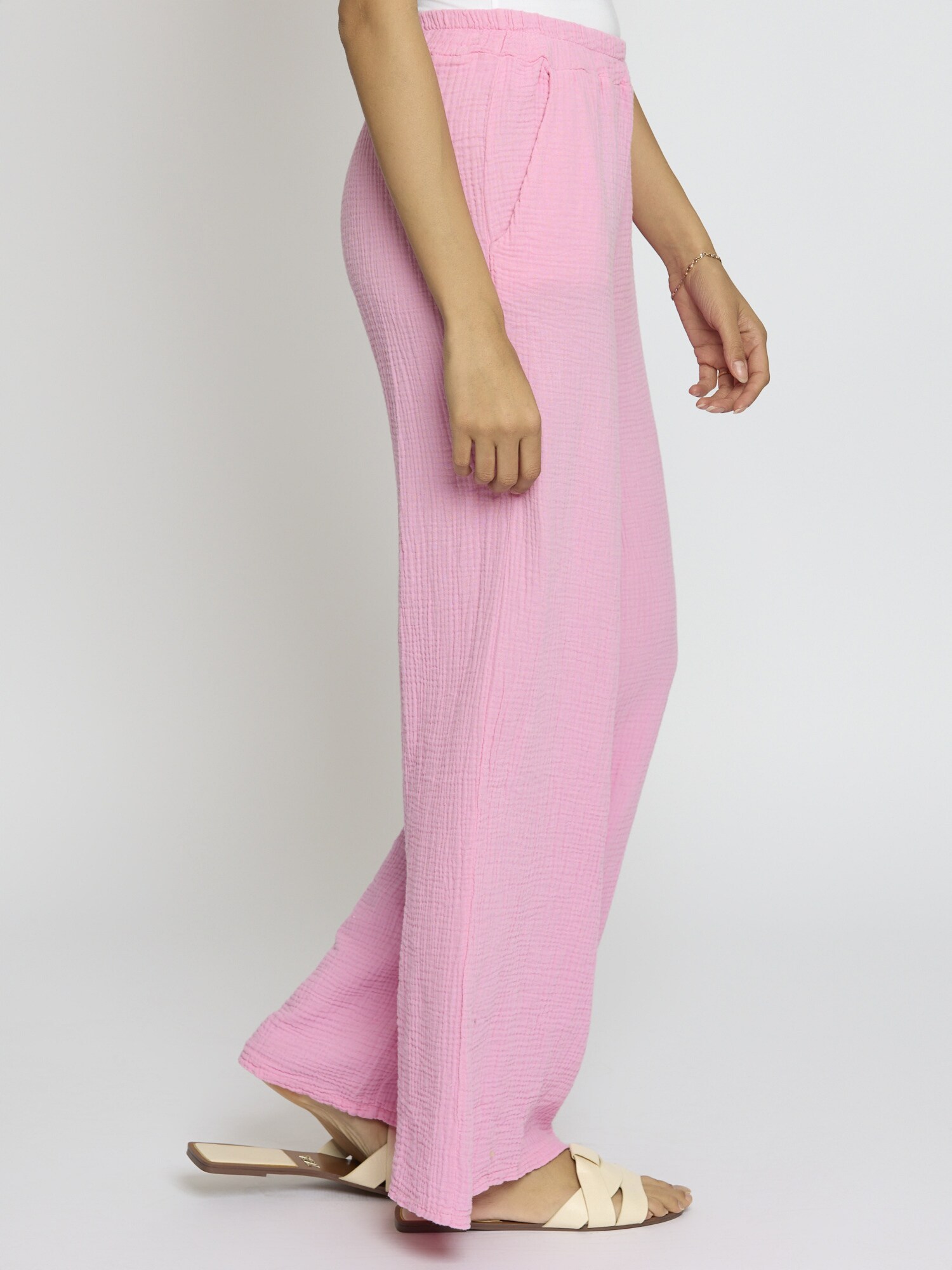 Thumbnail - Lilavie Hose Edaa