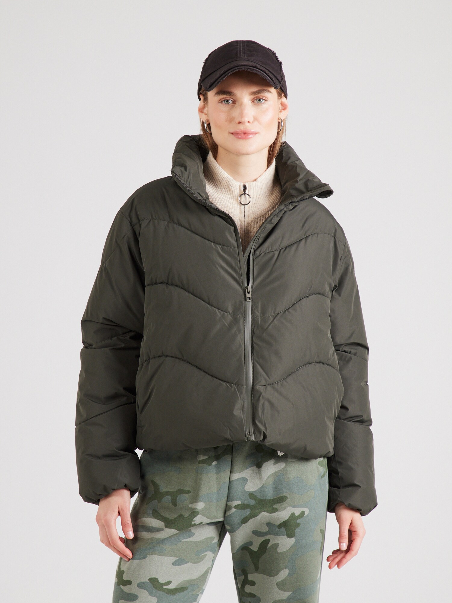 VERO MODA Téli dzseki 'VMWAVE'  sötétzöld termék 2. képe