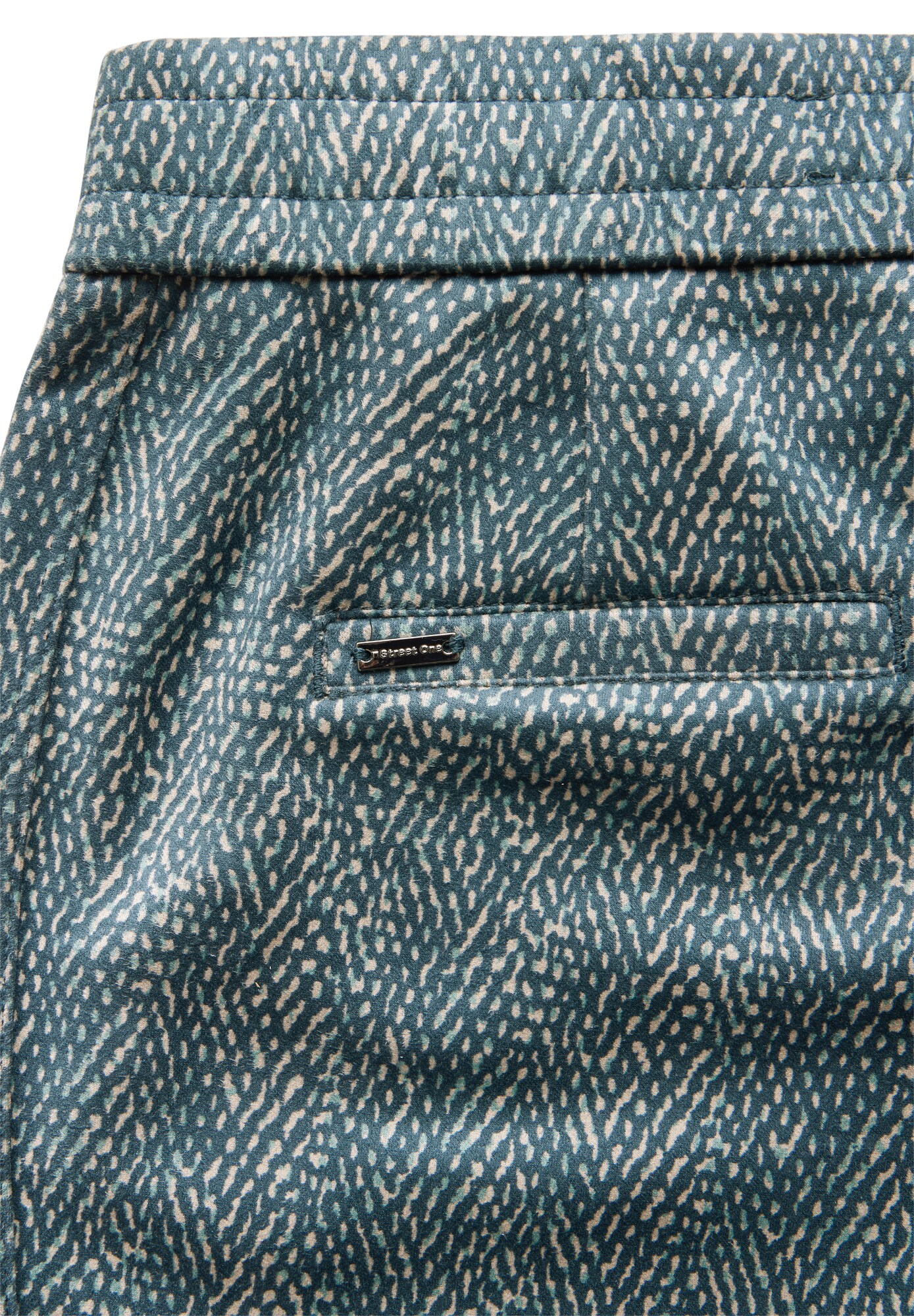 Thumbnail - Hose