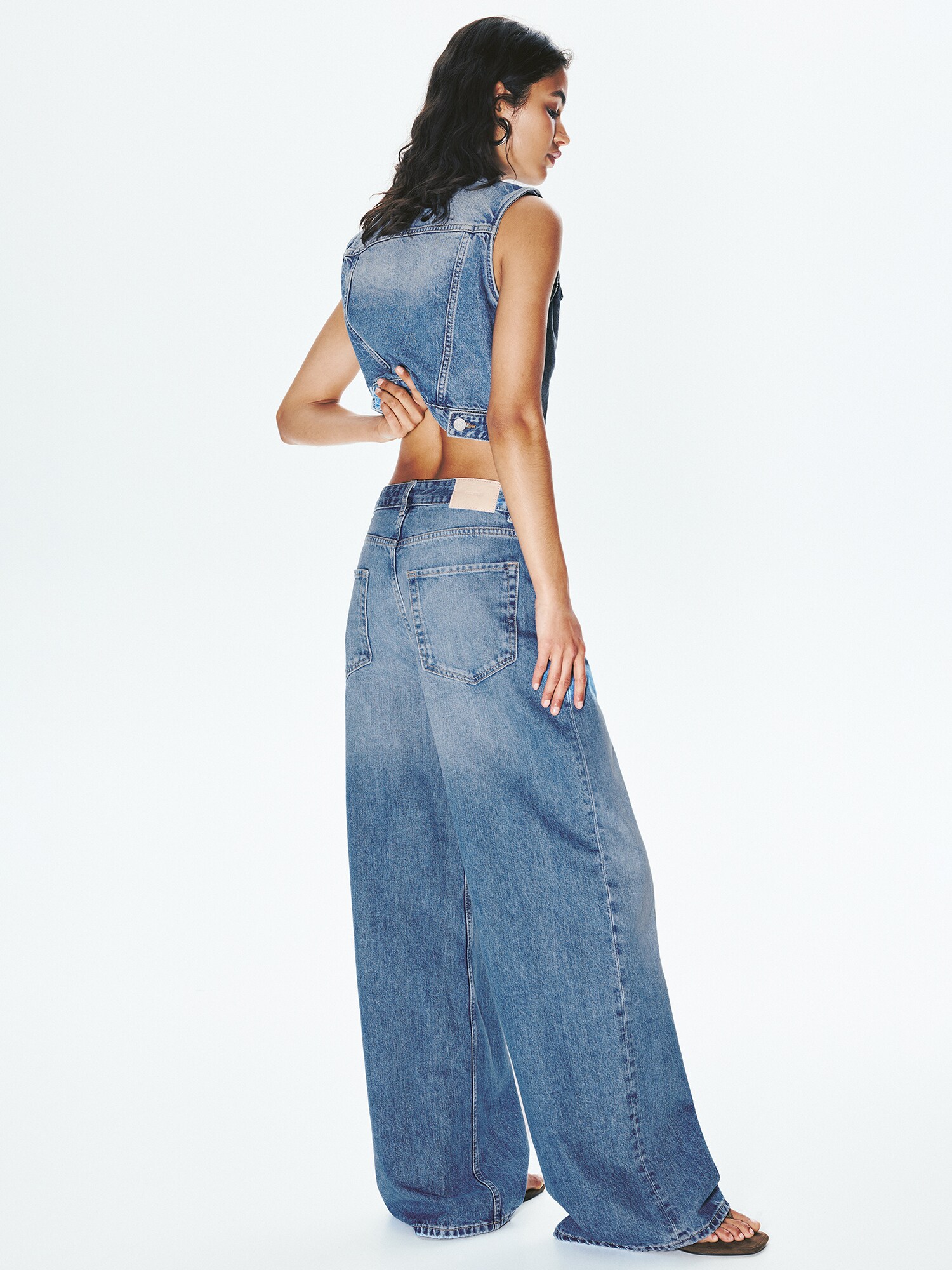 Thumbnail - Jeans