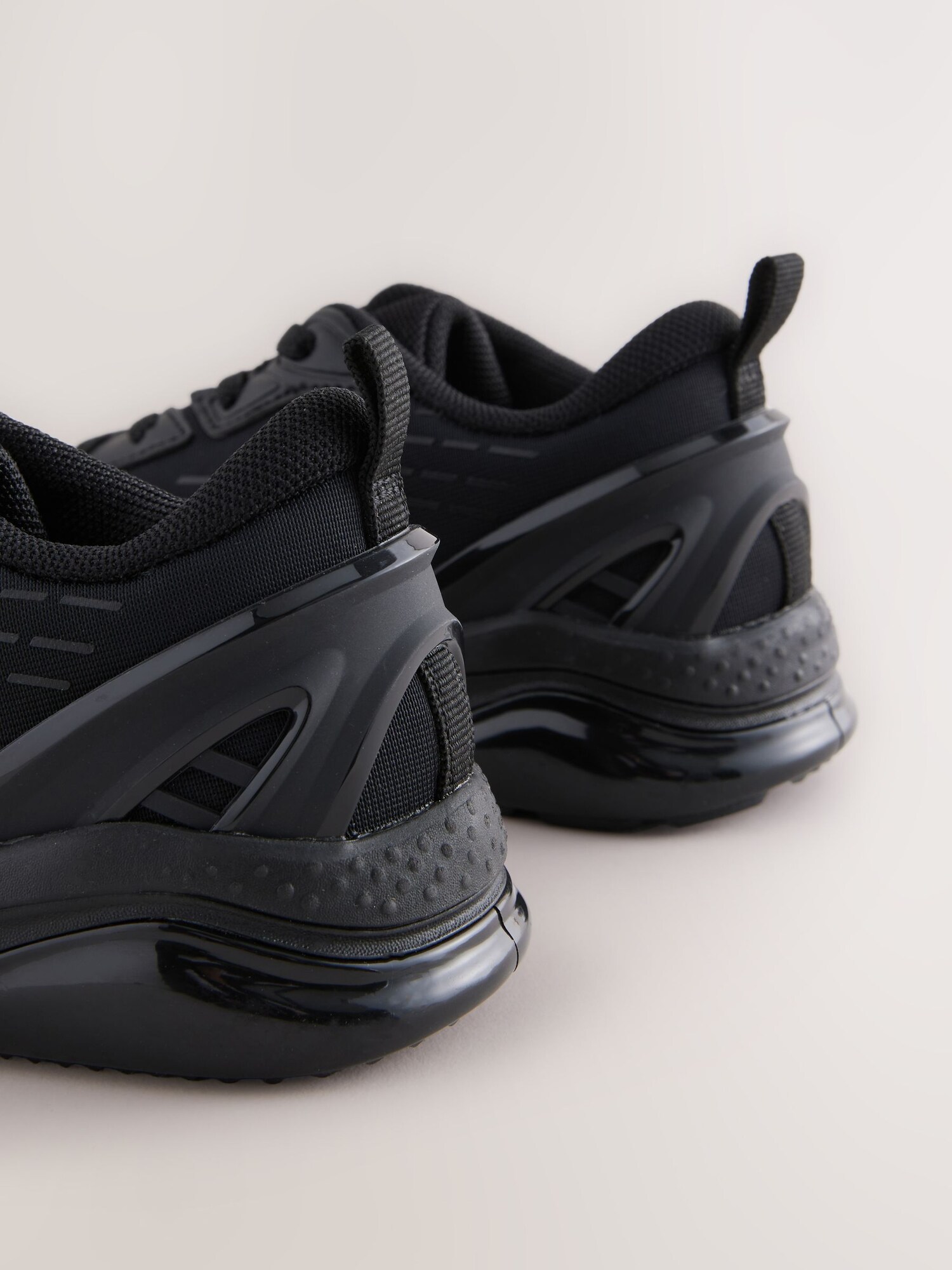 Thumbnail - Next Sneaker