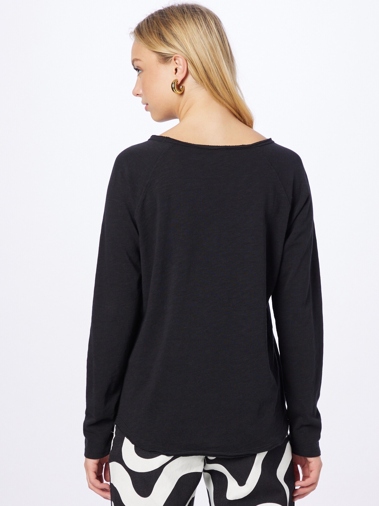 Thumbnail - Shirt