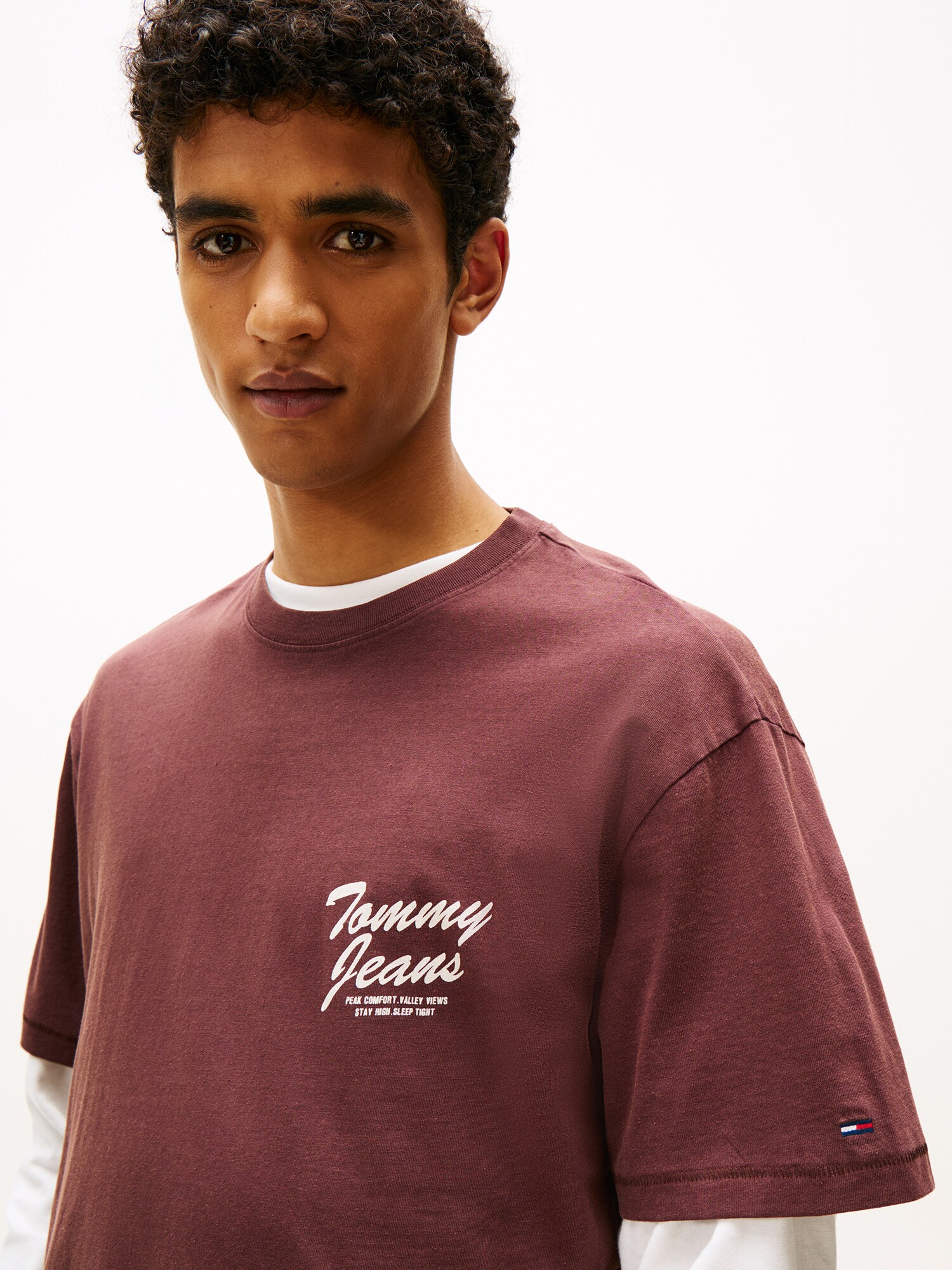 Tommy Jeans Tričko 'Novelty' gaštanová / biela (obrázok 5)