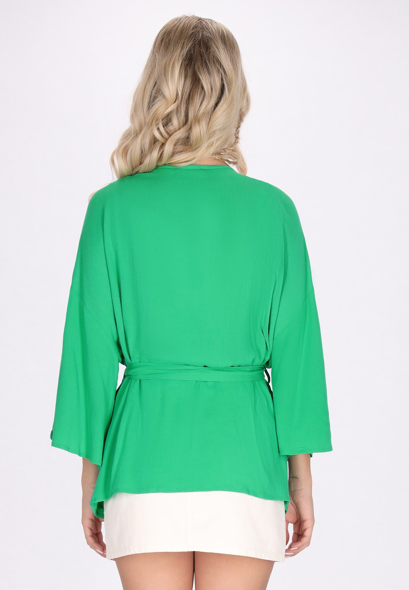 Thumbnail - IZIA Kimono