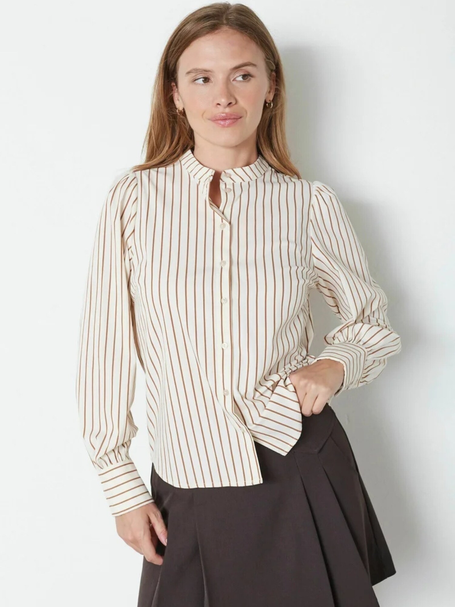 co'couture Bluză ' Sorin'  maro / alb murdar