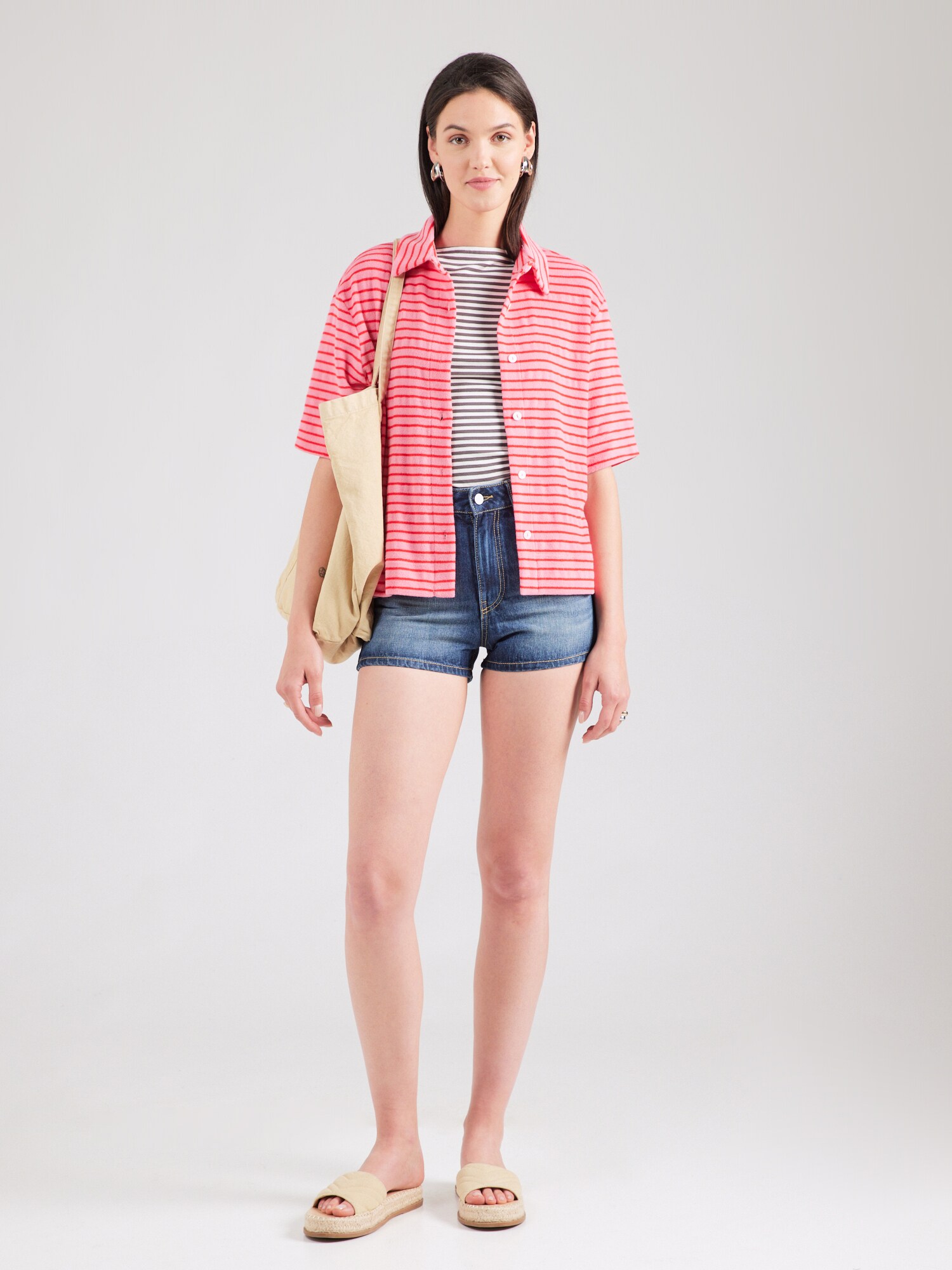 Thumbnail - UNITED COLORS OF BENETTON Shorts