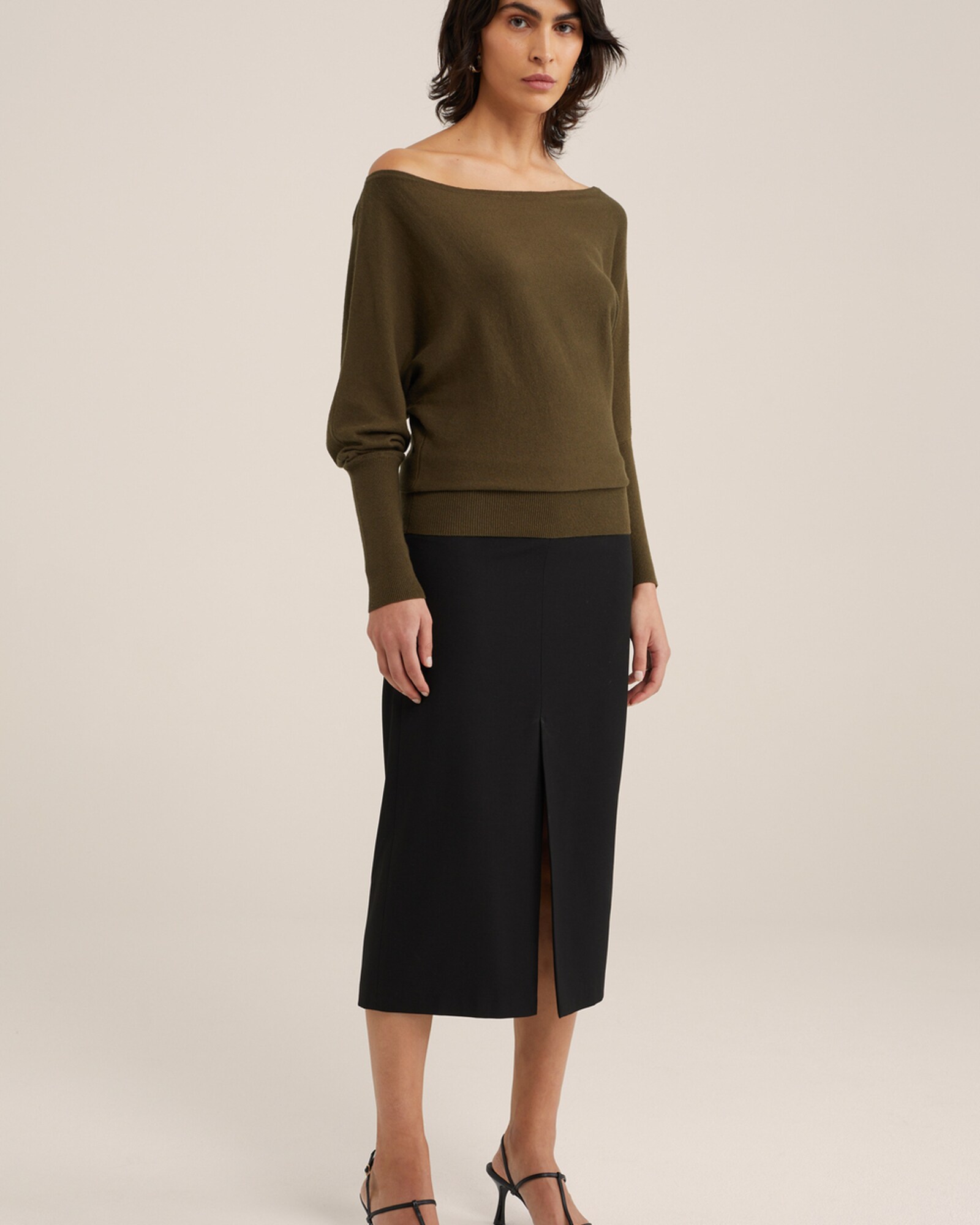 Thumbnail - WE Studio Pullover