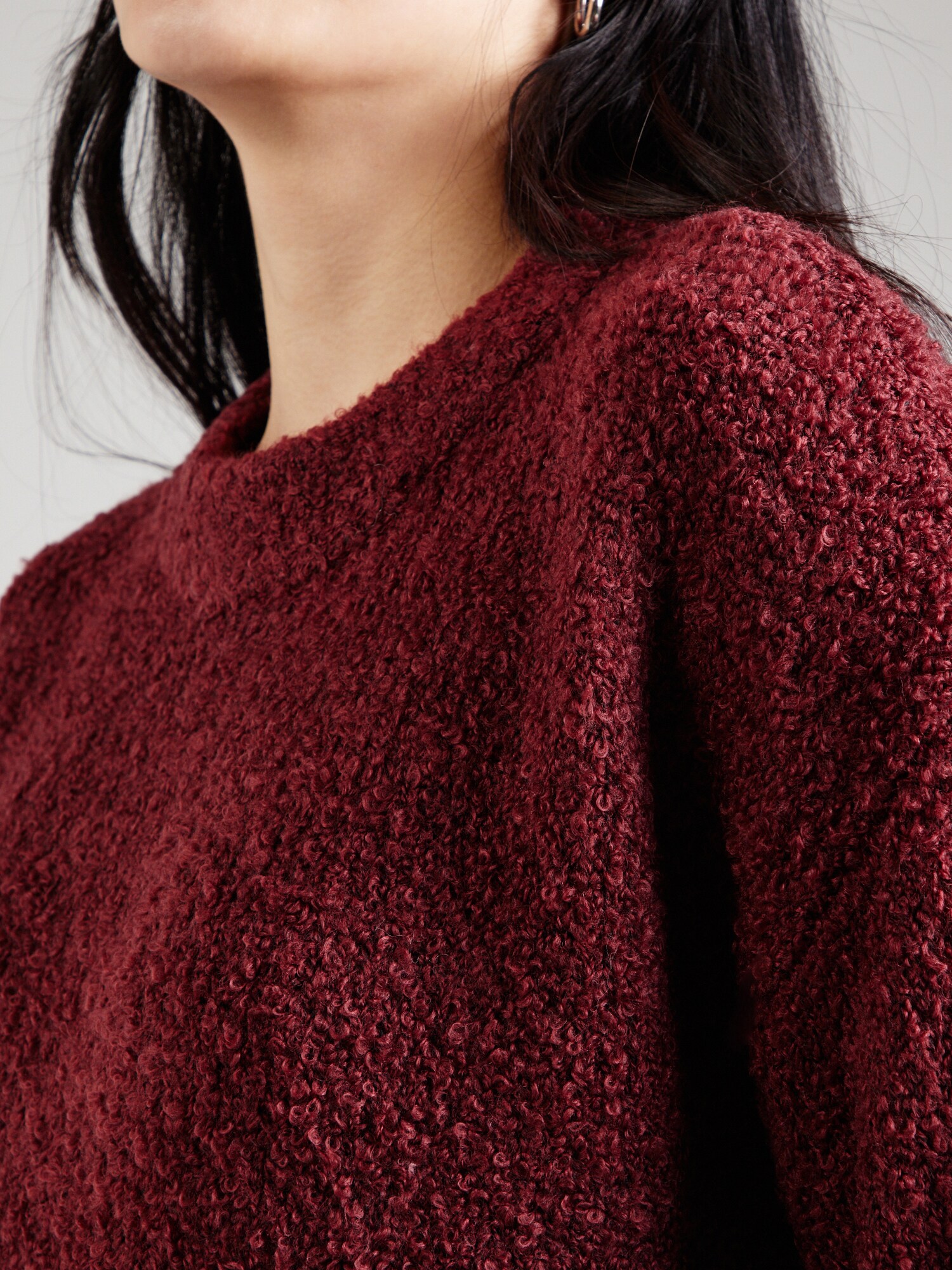 Thumbnail - Pullover