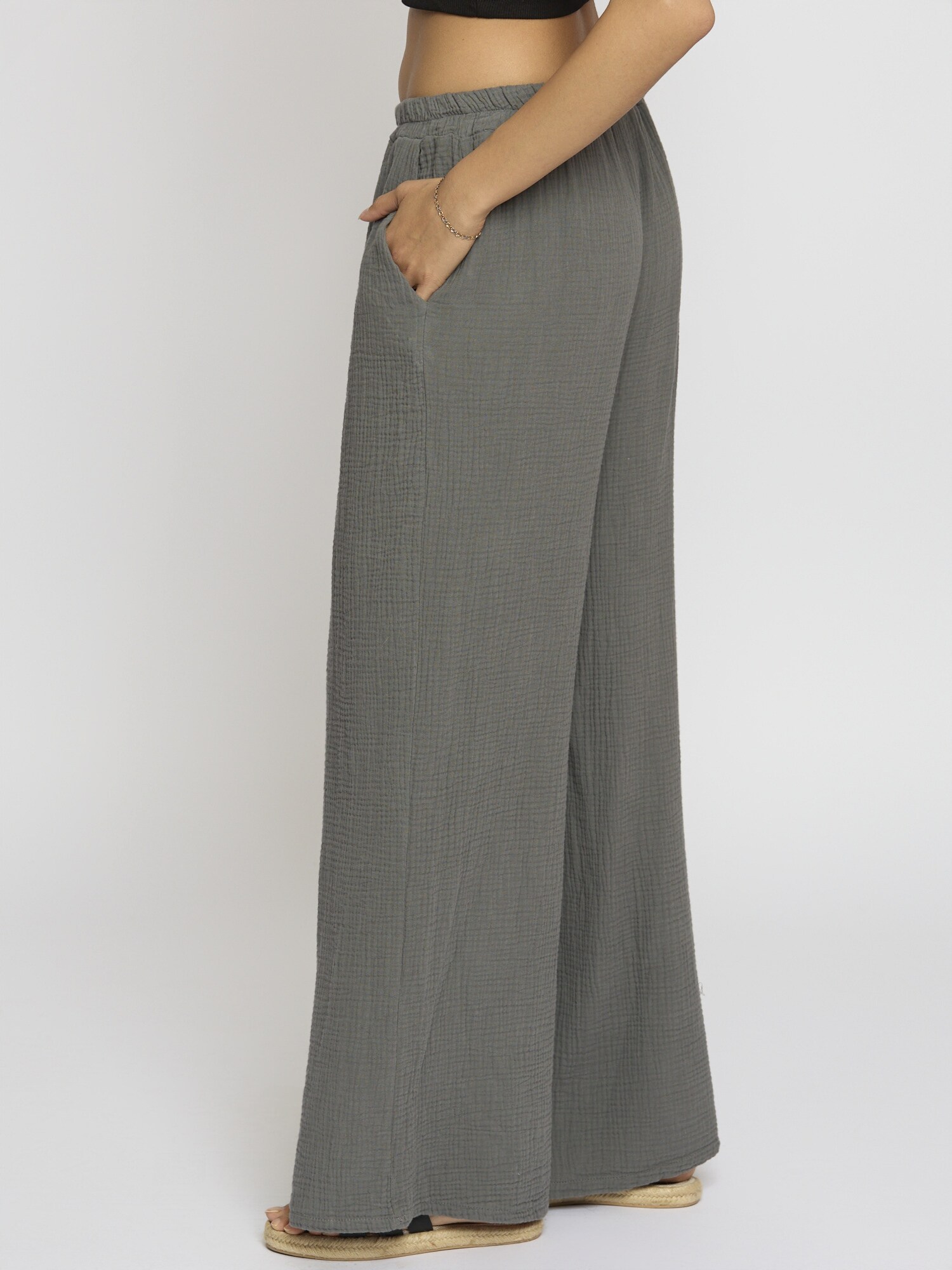 Thumbnail - Lilavie Hose Edaa