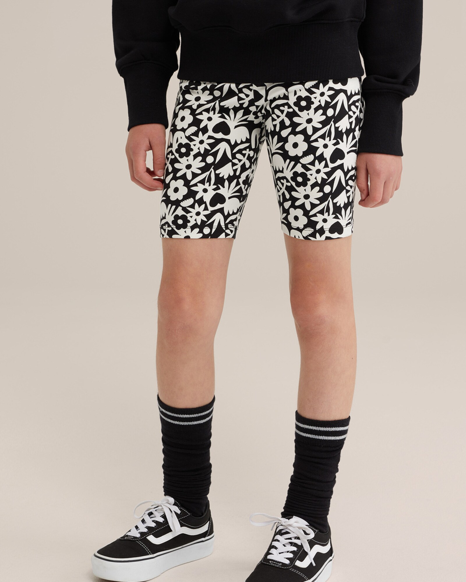 WE Fashion Leggings  fekete / fehér termék 2. képe