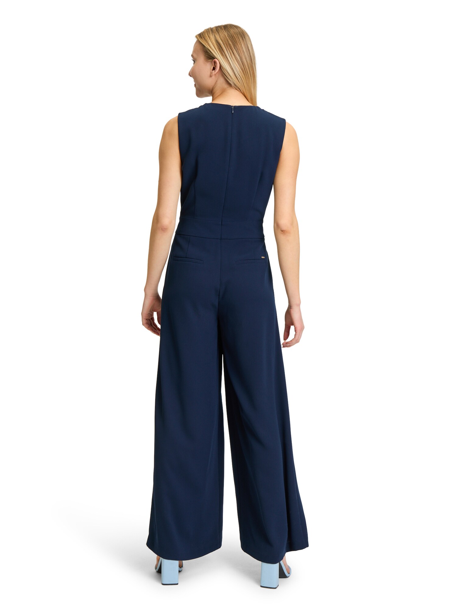 Thumbnail - Jumpsuit