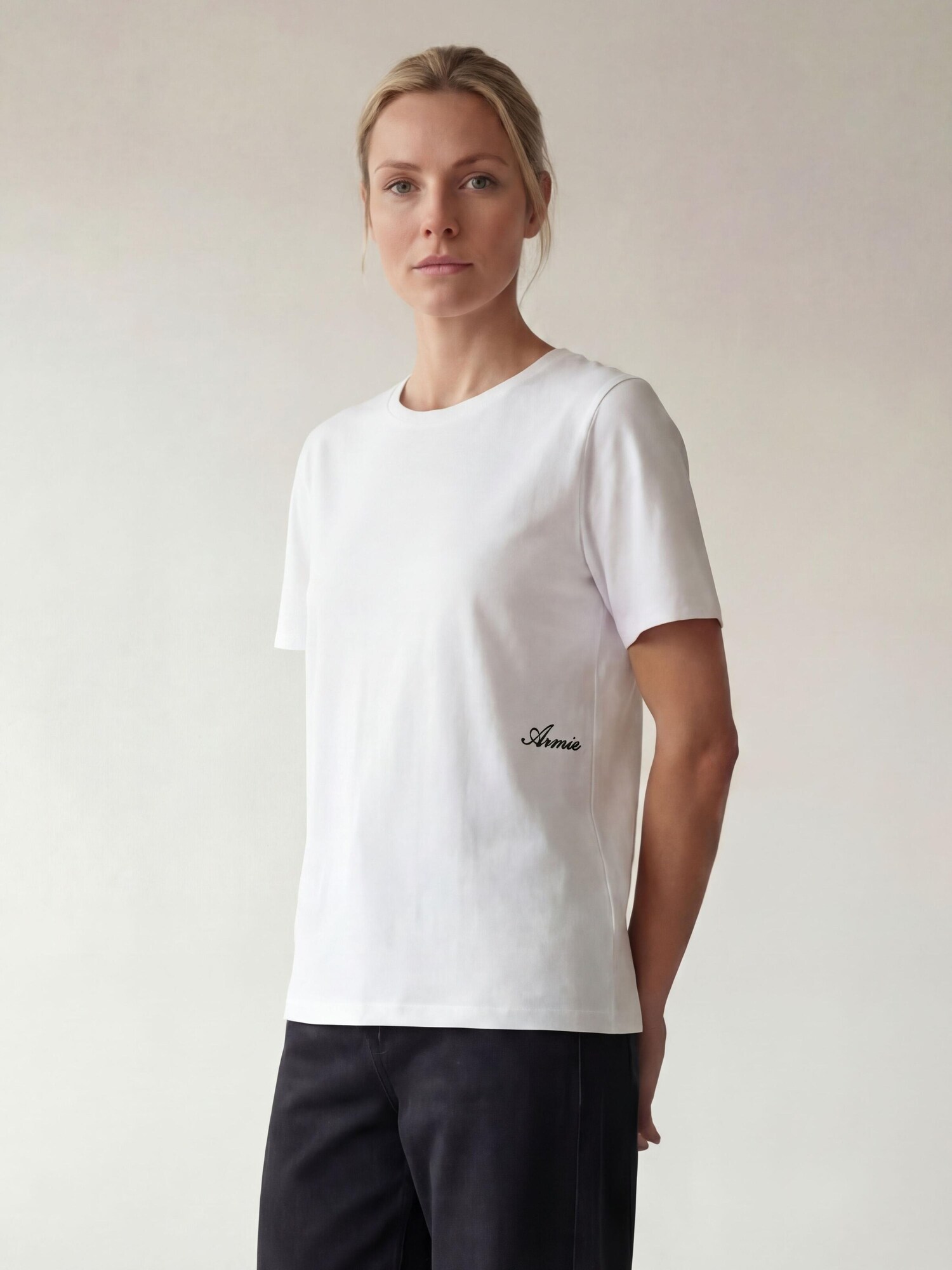 ARMIE Majica 'The Carina Logo T-shirt' bijela