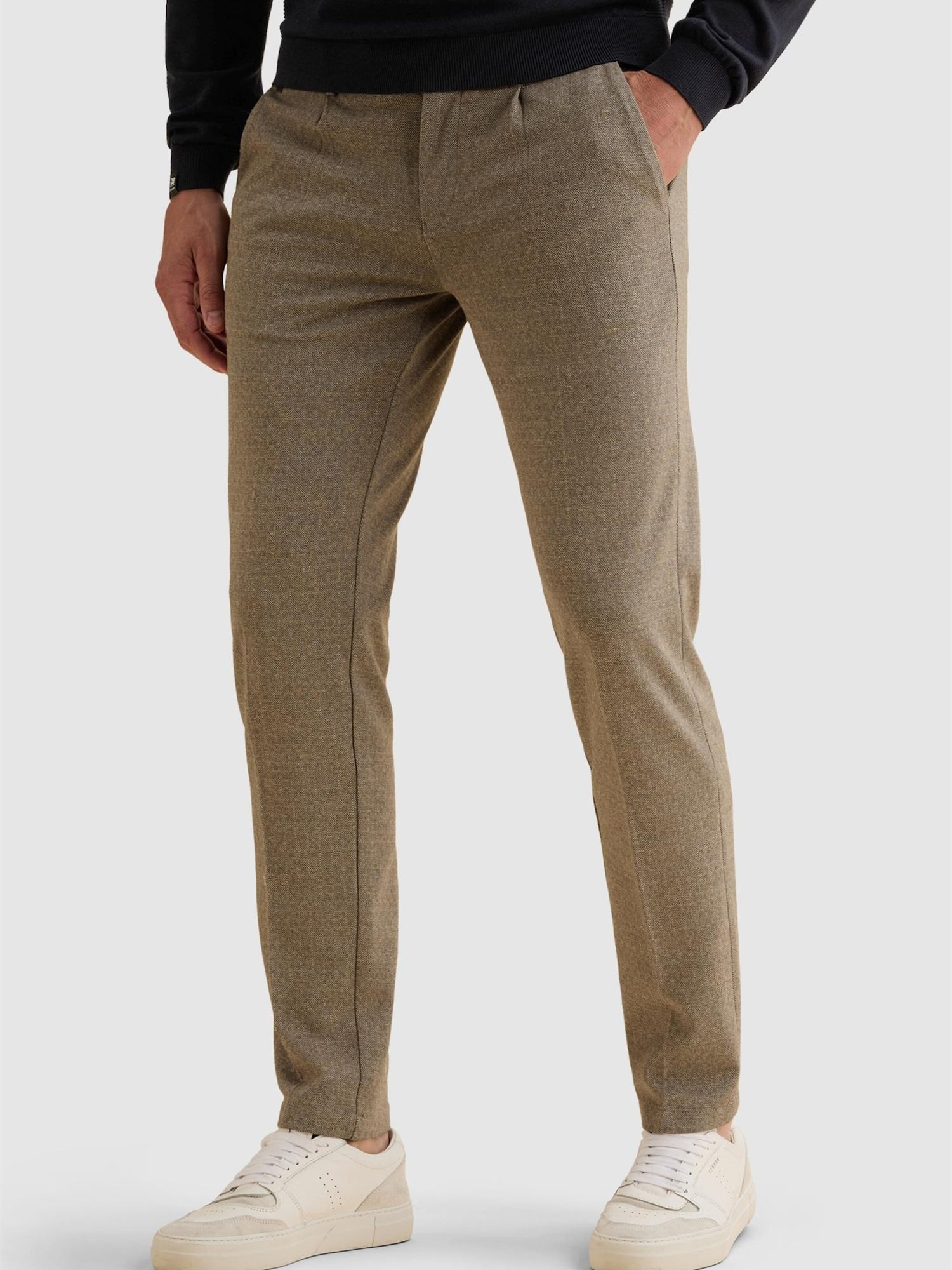 Chinobyxa 'V11 relaxed fit chino'