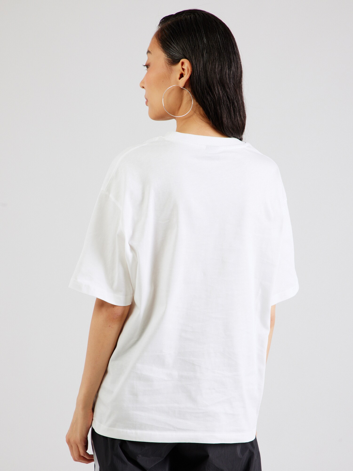 Thumbnail - Gina Tricot T-Shirt