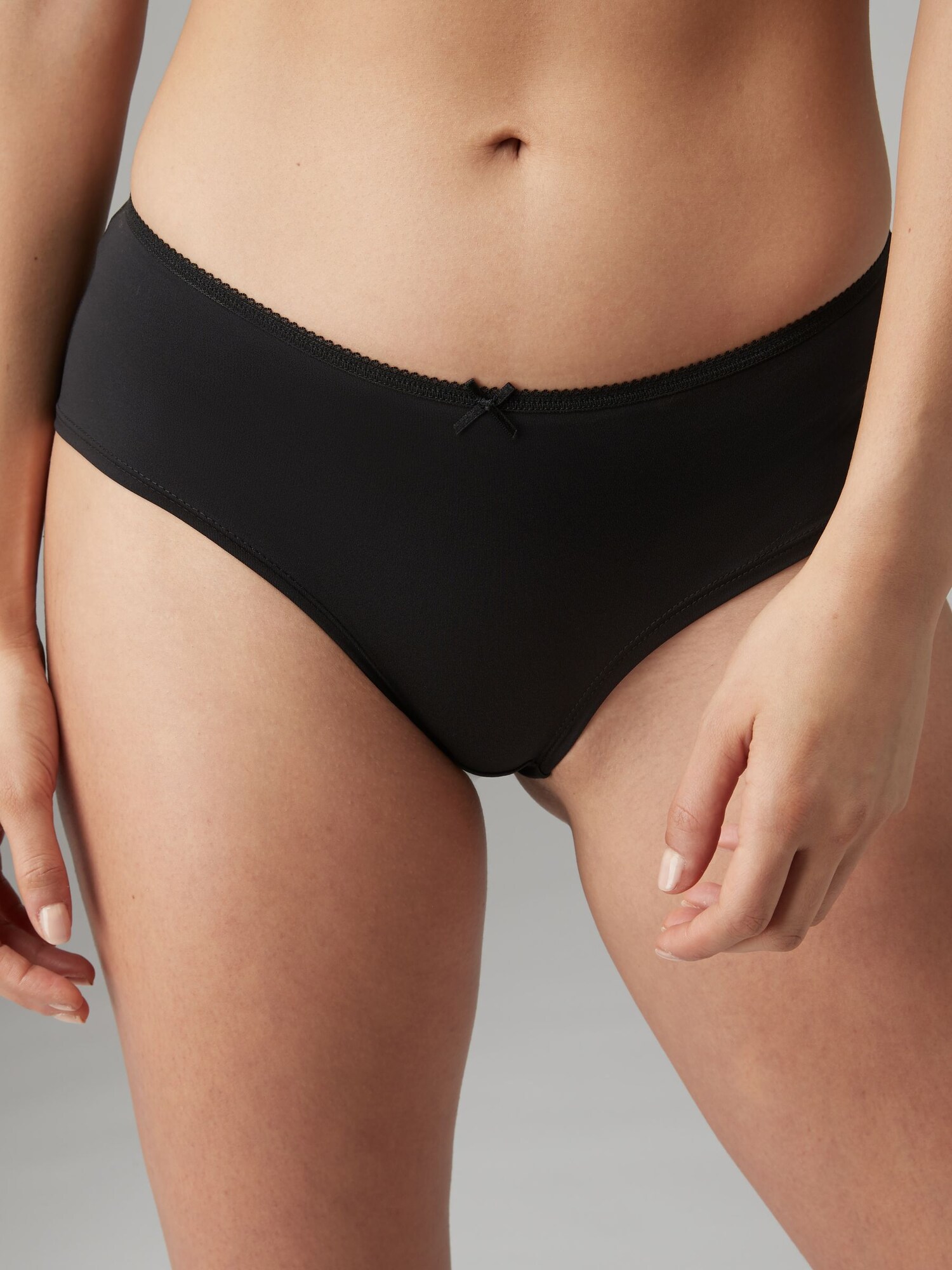 Thumbnail - Next Panty