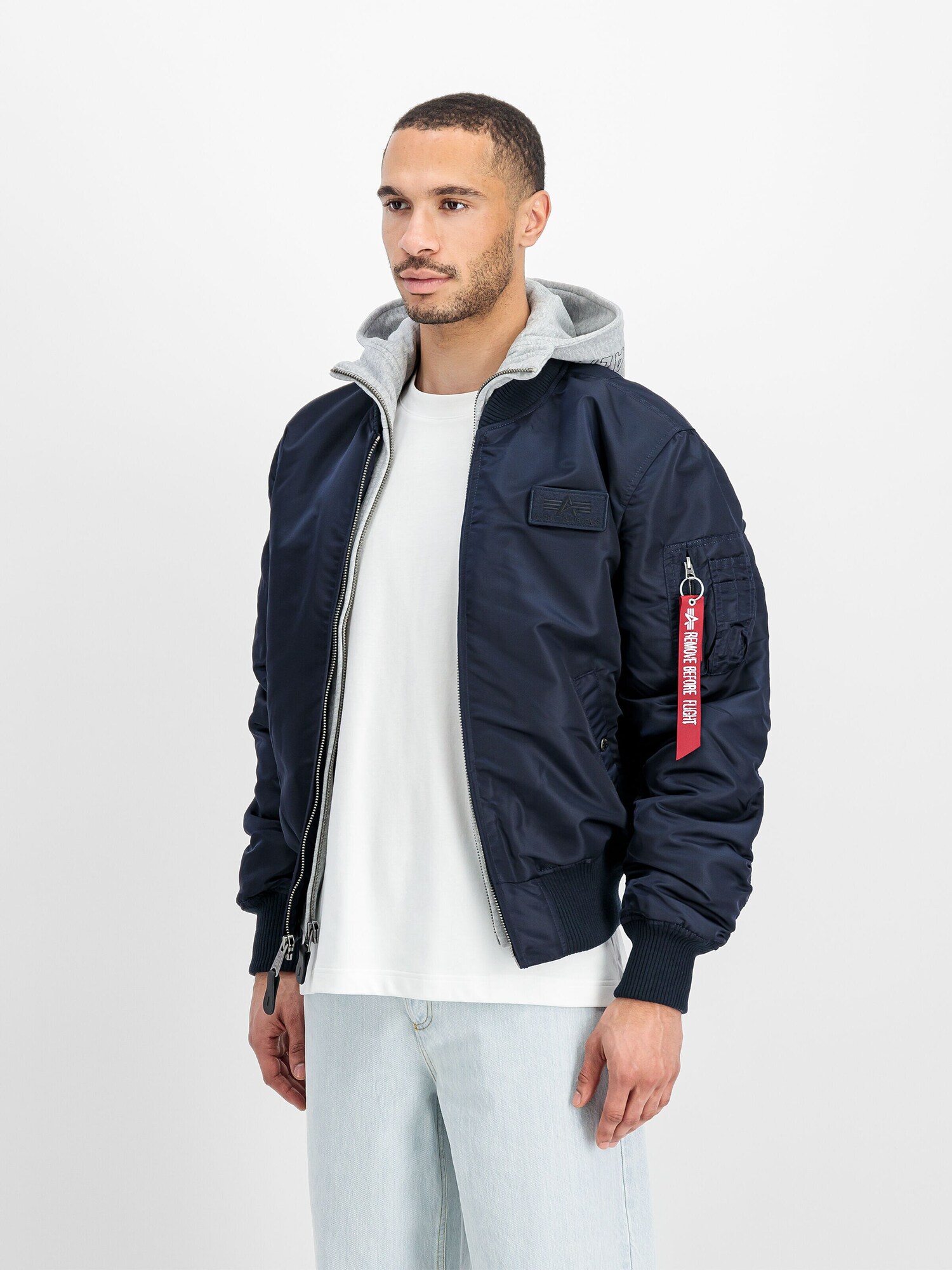 ALPHA INDUSTRIES Chaqueta de entretiempo 'MA-1 D-Tec'  azul oscuro – imagen 4