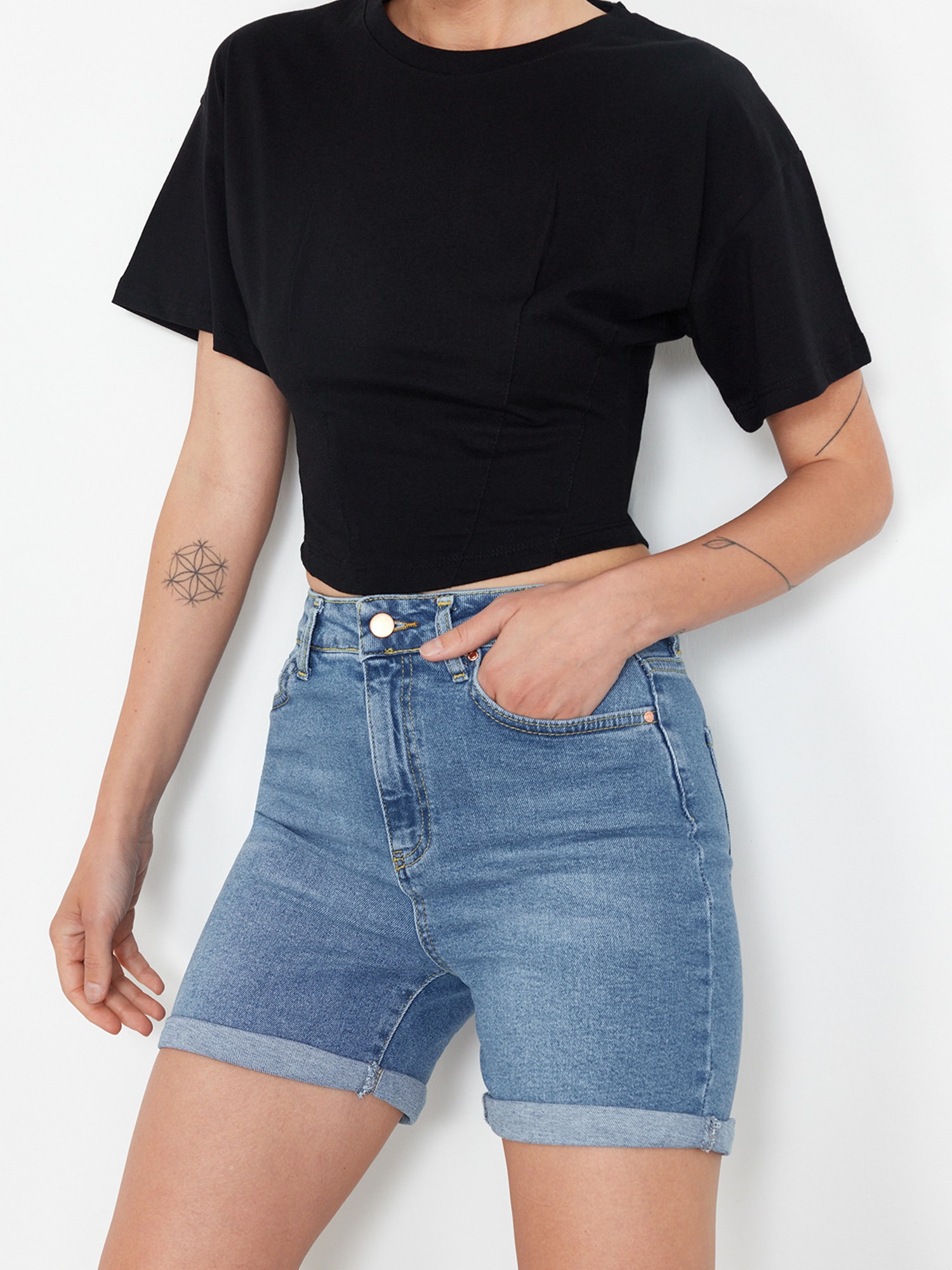 Trendyol Tricou negru