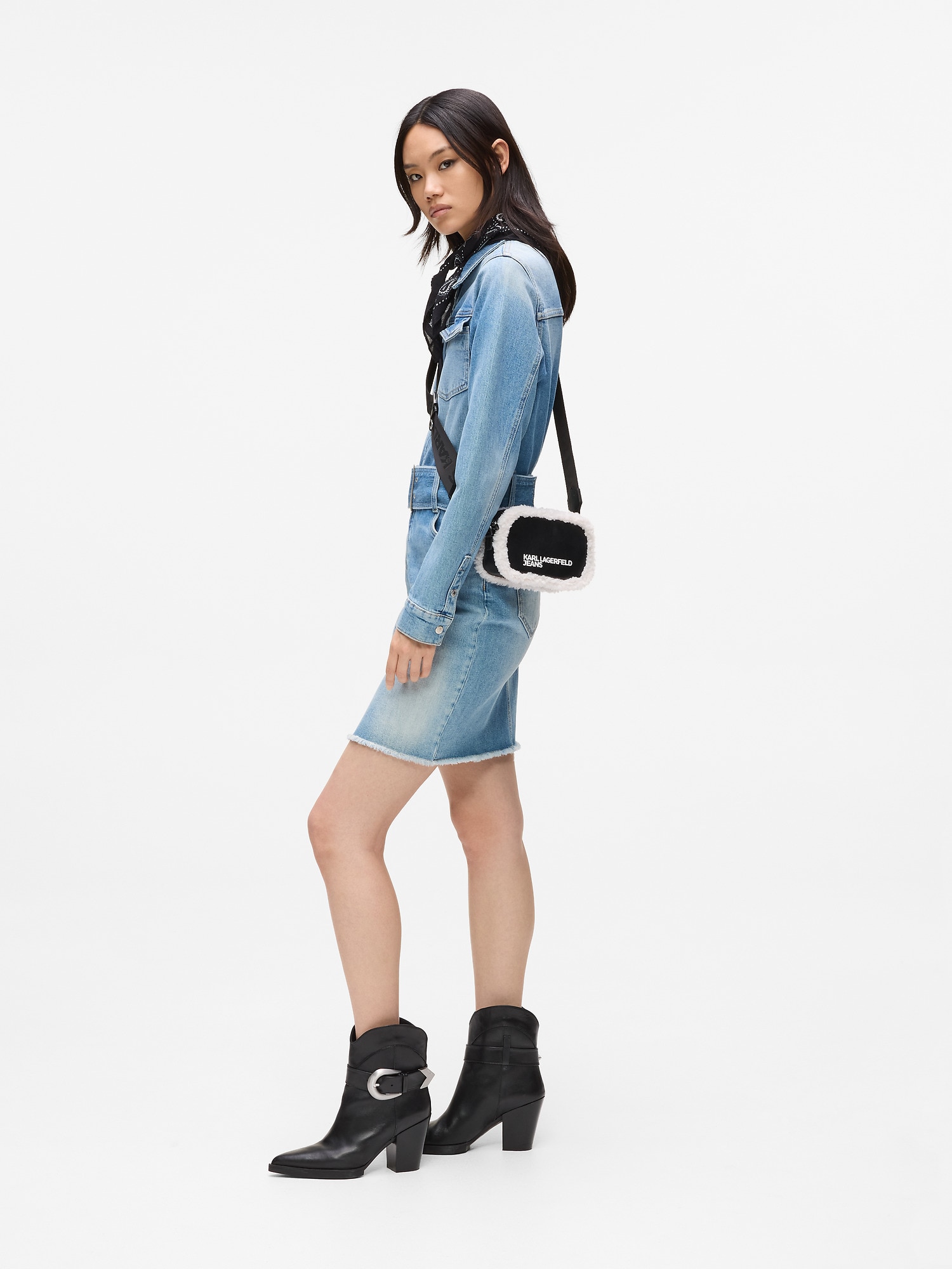 KARL LAGERFELD JEANS Taška cez rameno čierna / biela (obrázok 3)