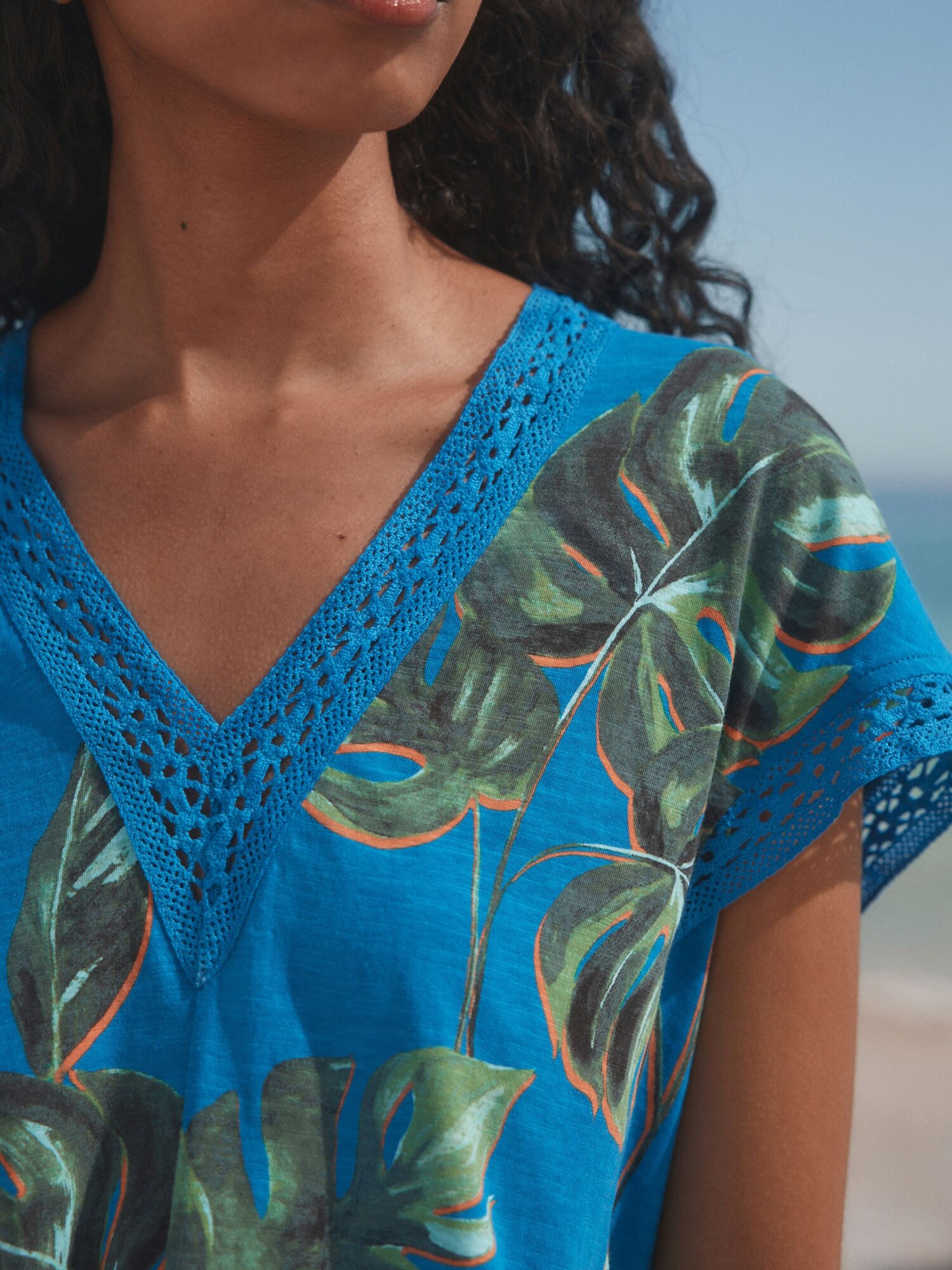 Thumbnail - Next Shirt