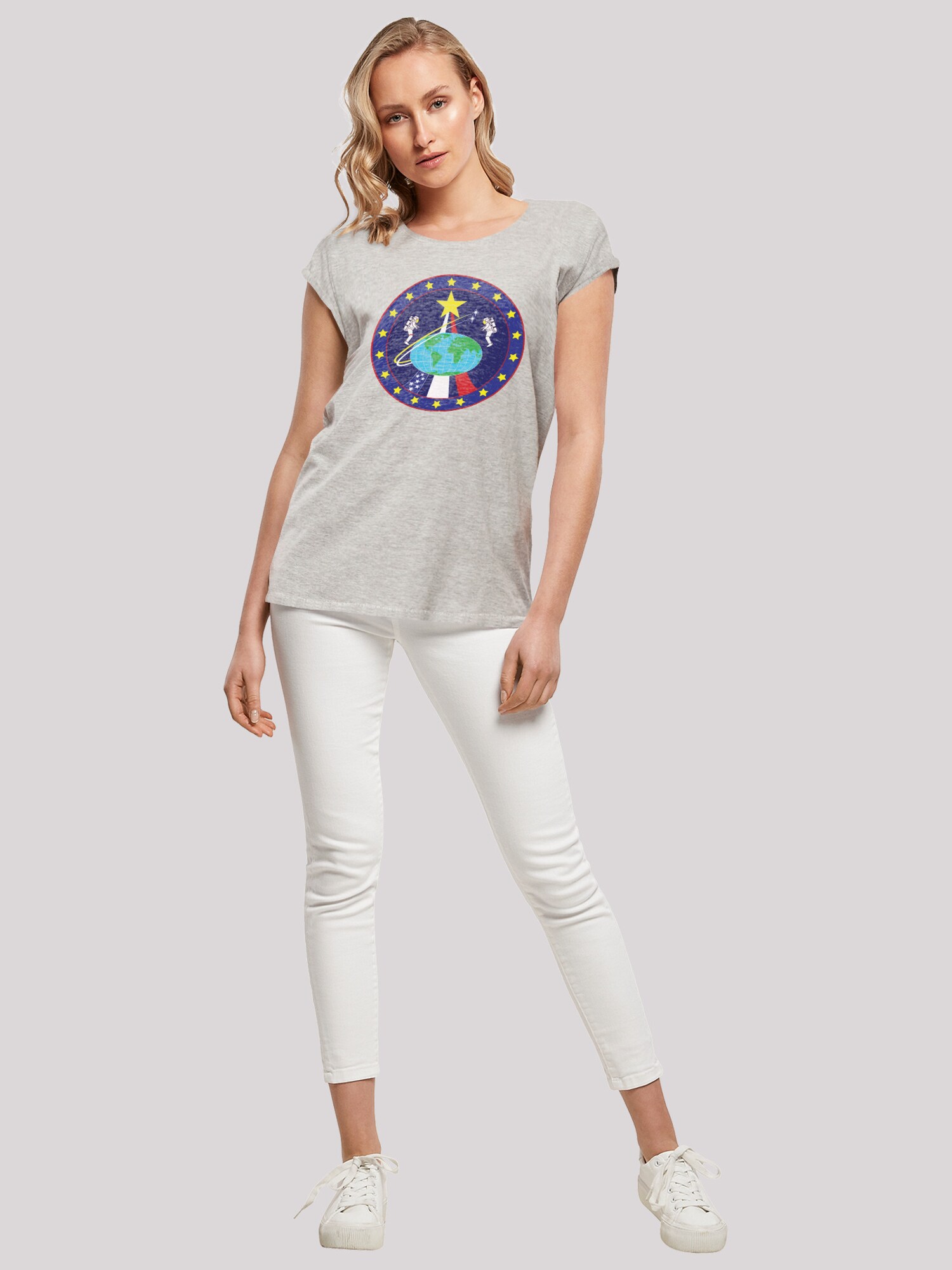 Thumbnail - F4NT4STIC T-Shirt NASA Classic Globe Astronauts