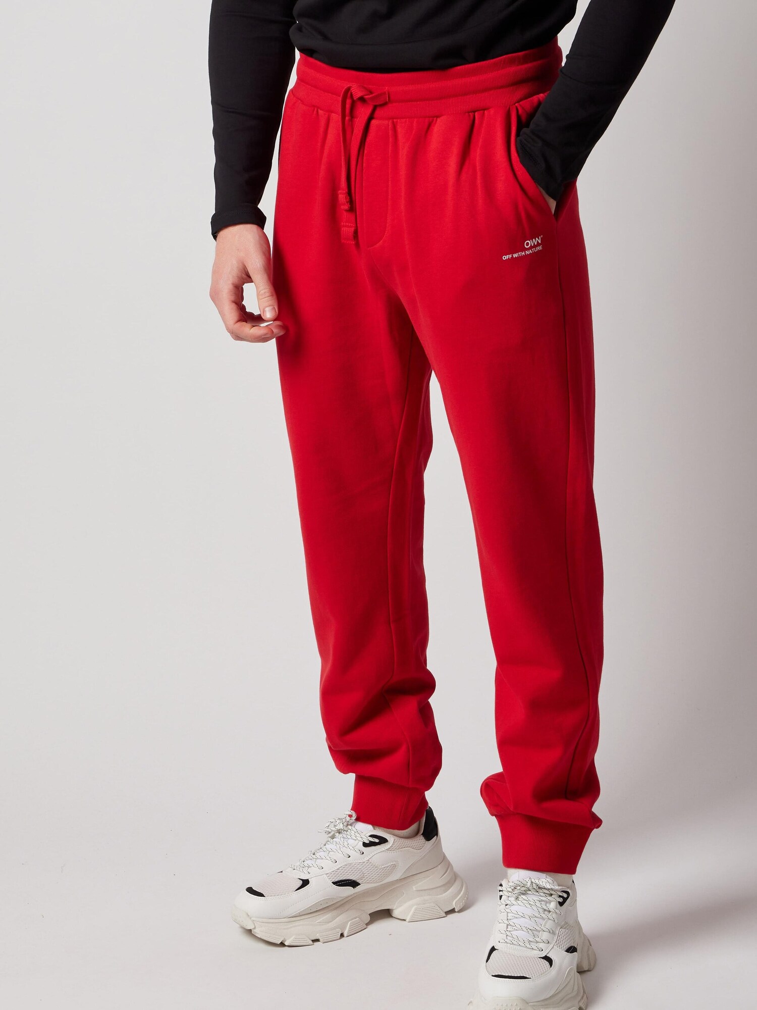 OWN Off With Nature Hlače 'Joggers Felpati' crvena