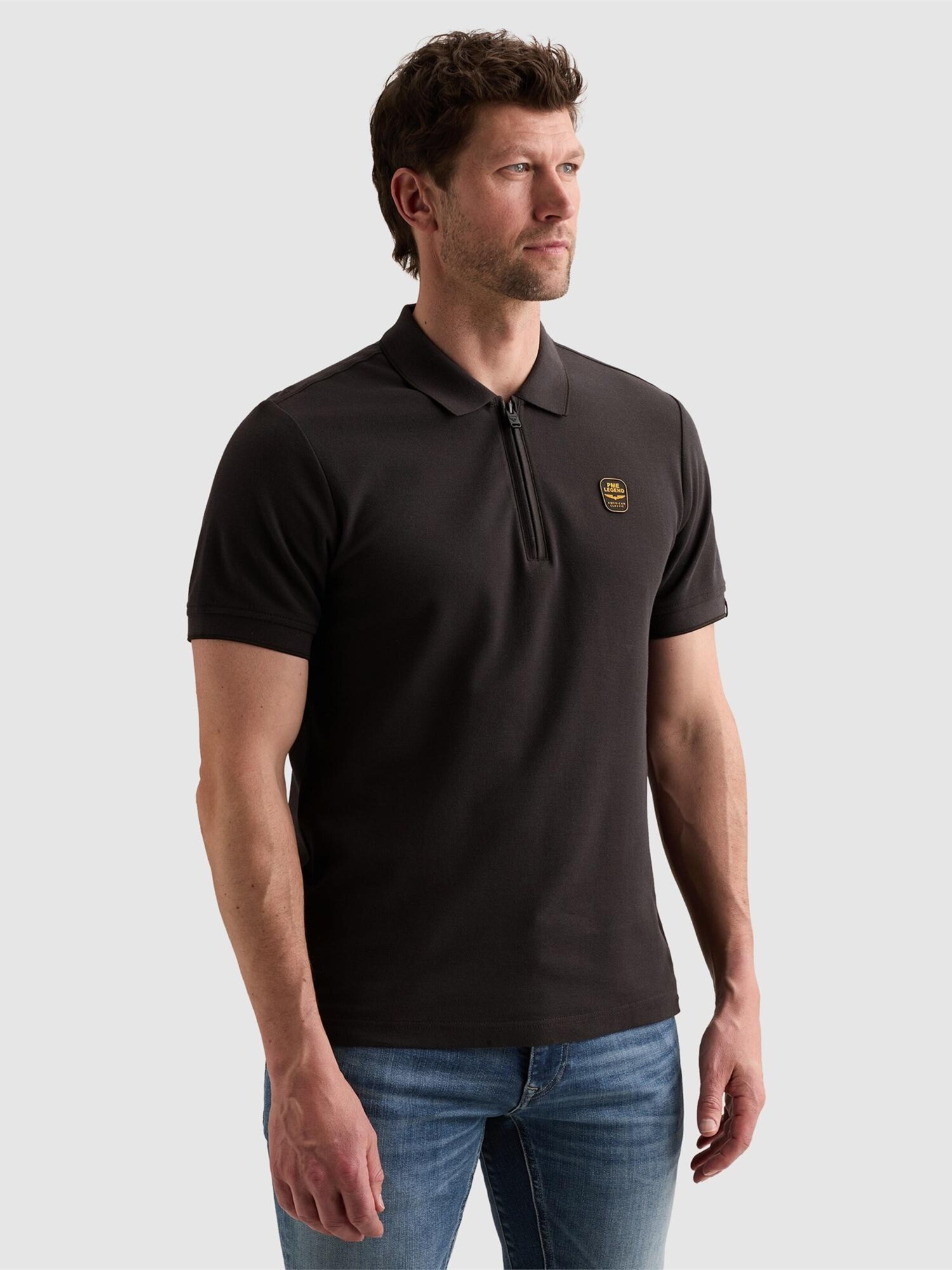 T-shirt 'Polo shirt in piqué with zipper closure'