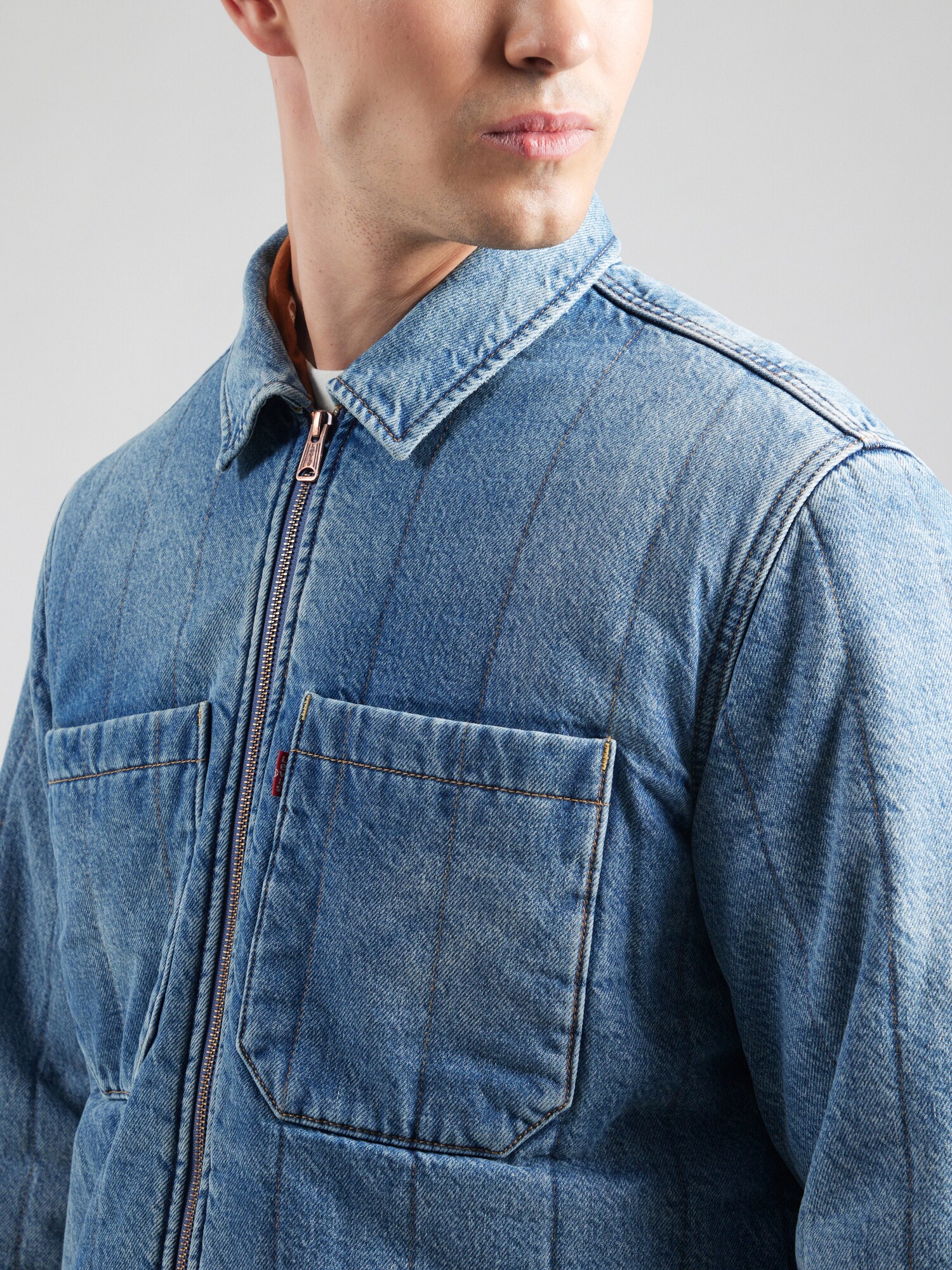 LEVI'S ® Prechodná bunda 'Kyren Overshirt' modrá denim (obrázok 5)