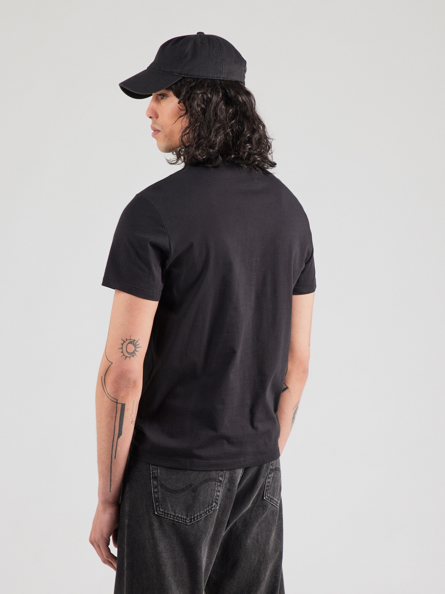 Calvin Klein Jeans Tričko horčicová / čierna (obrázok 3)