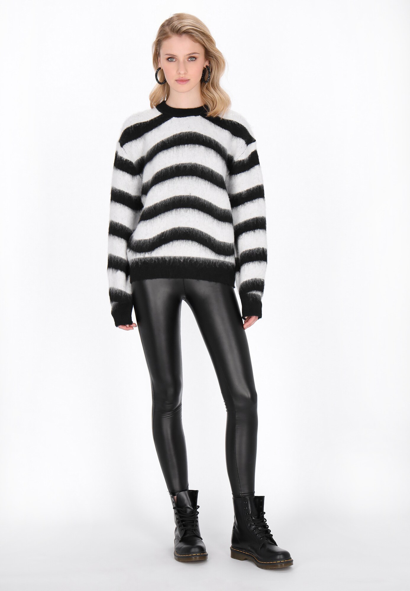 Thumbnail - myMo ROCKS Pullover