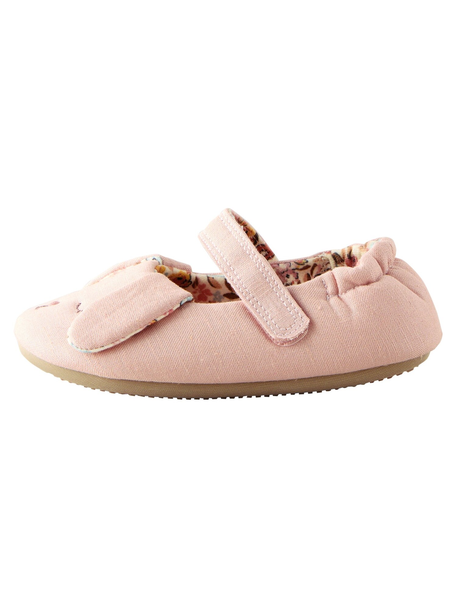Next Balerini  roz deschis