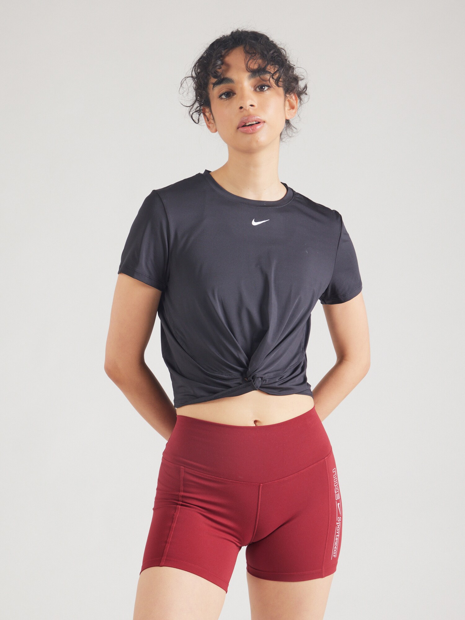 NIKE Funkcionális felső 'ONE CLSC'  fekete / fehér termék 2. képe