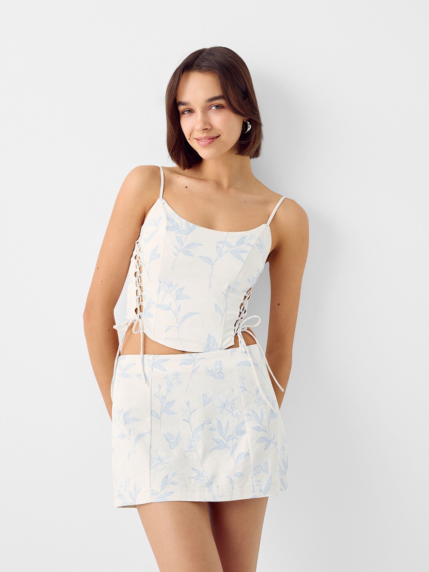 Bershka Szoknyák  ekrü / világoskék termék 2. képe