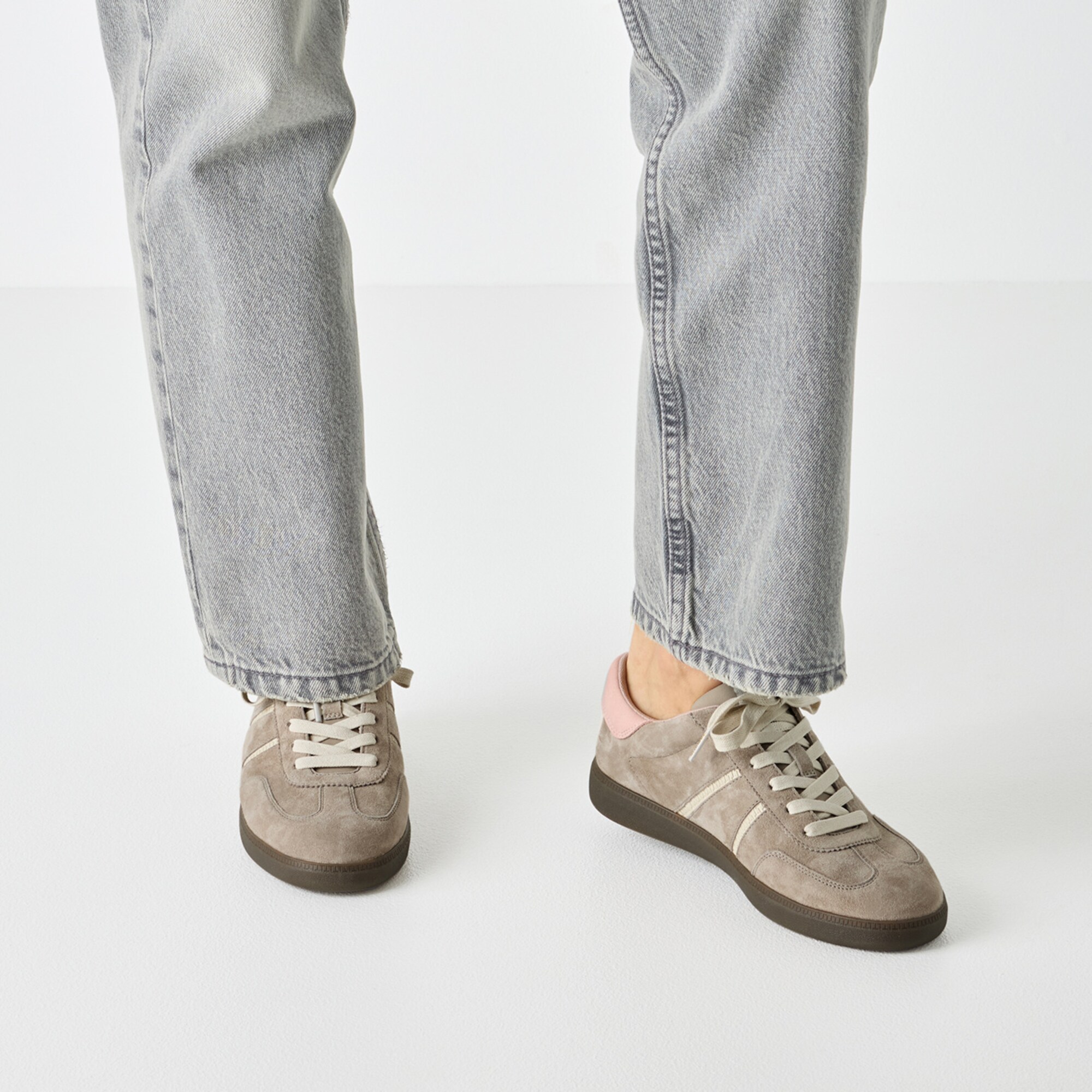 Thumbnail - Sneaker