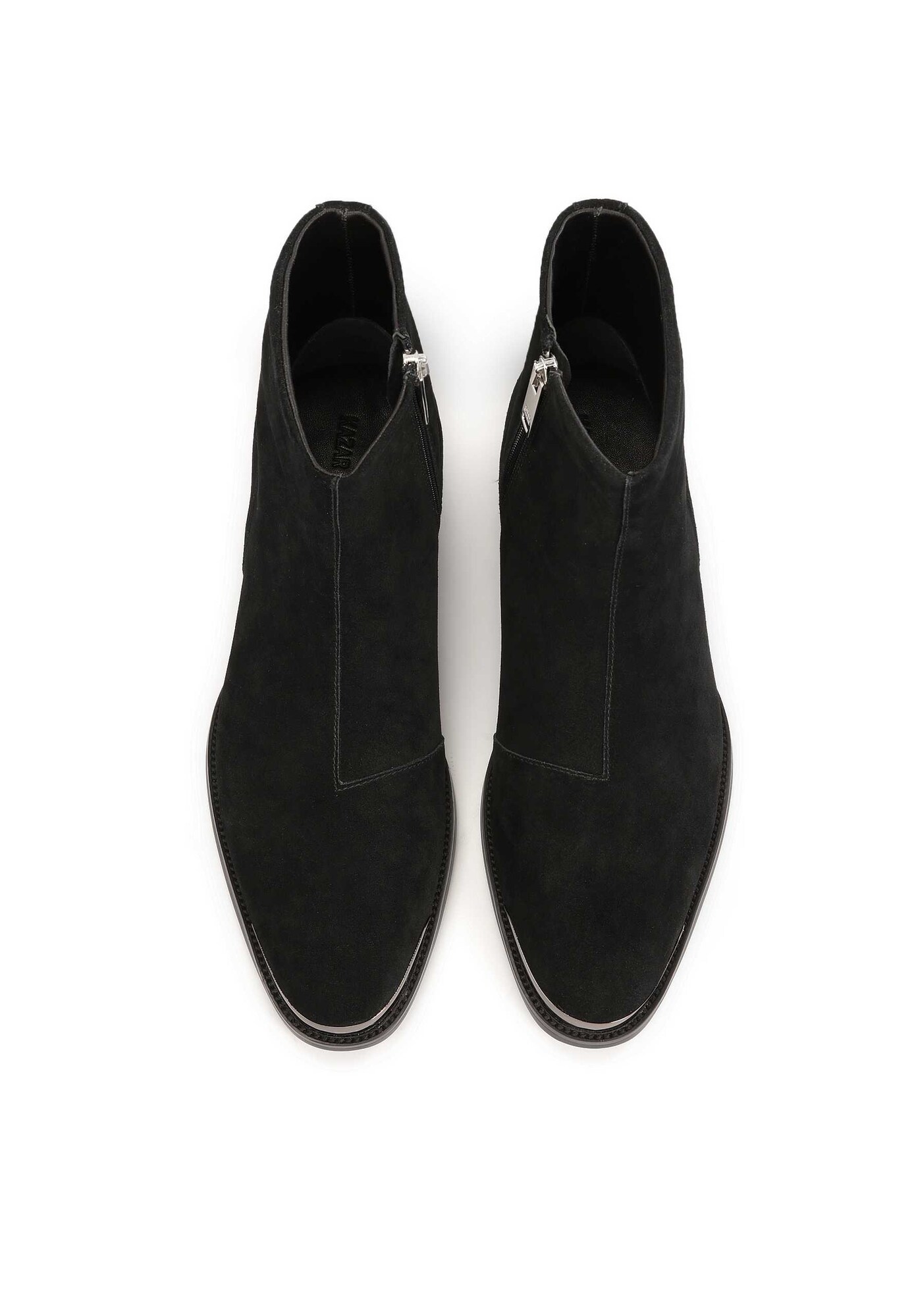 Thumbnail - Boots