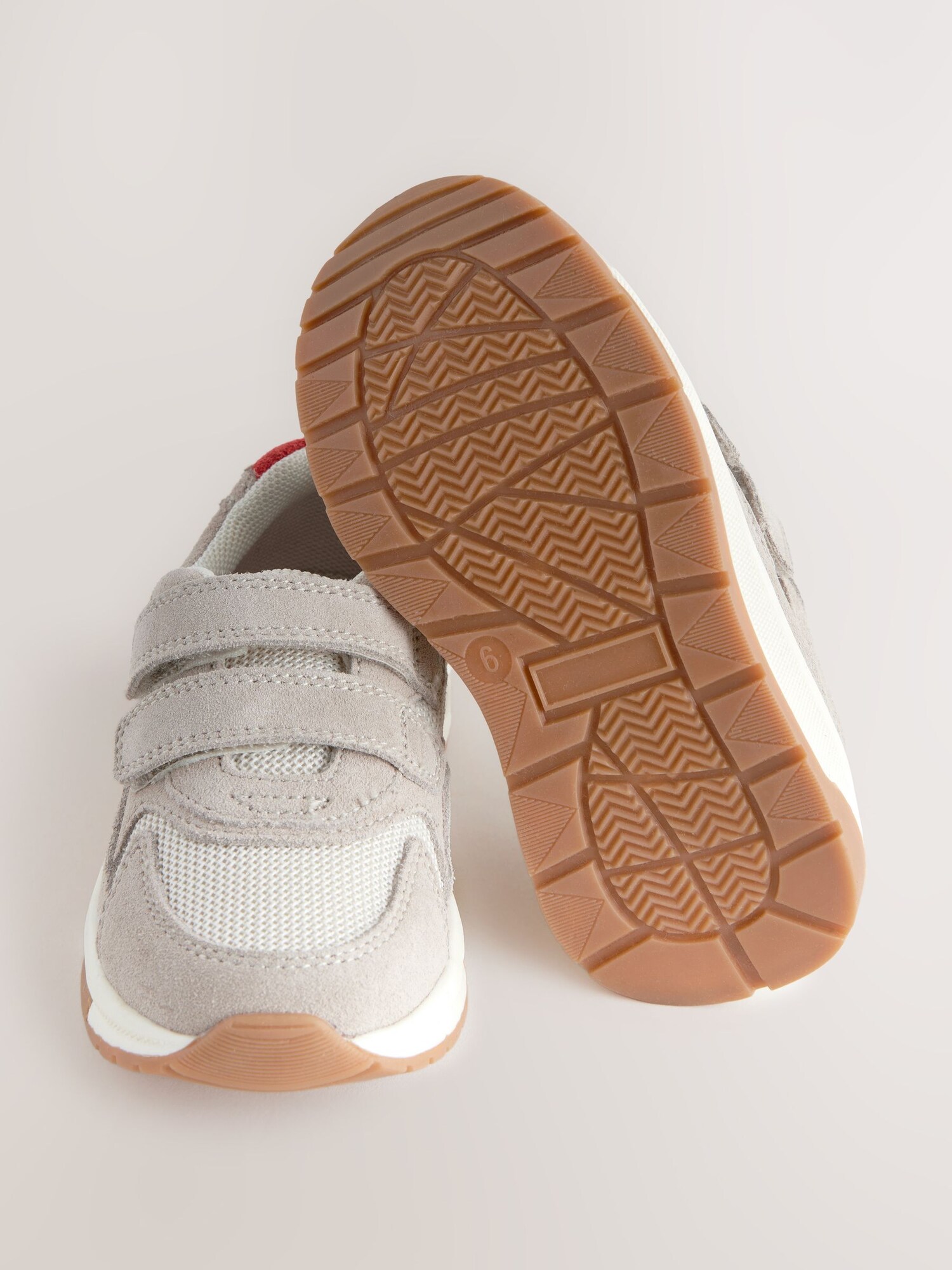 Thumbnail - Next Sneaker