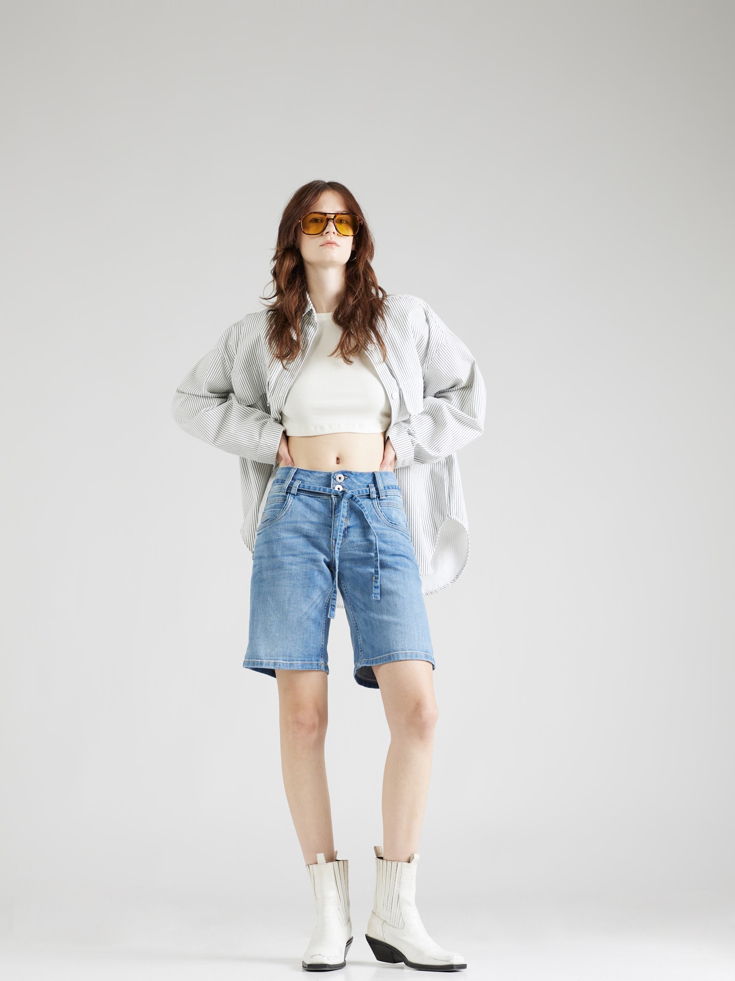 Thumbnail - Shorts 'DOB'