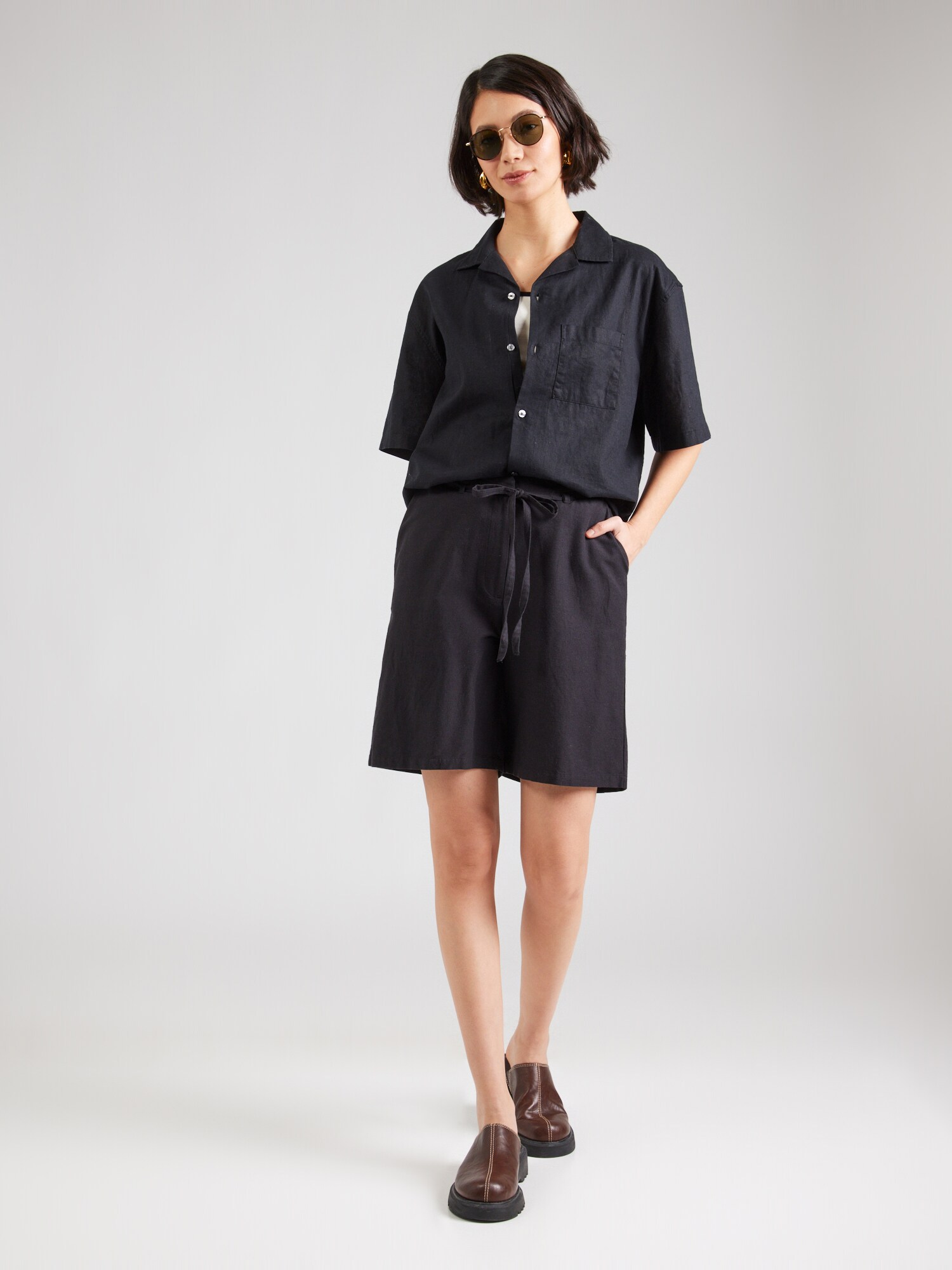 VERO MODA Nohavice 'VMNETHE' čierna (obrázok 4)