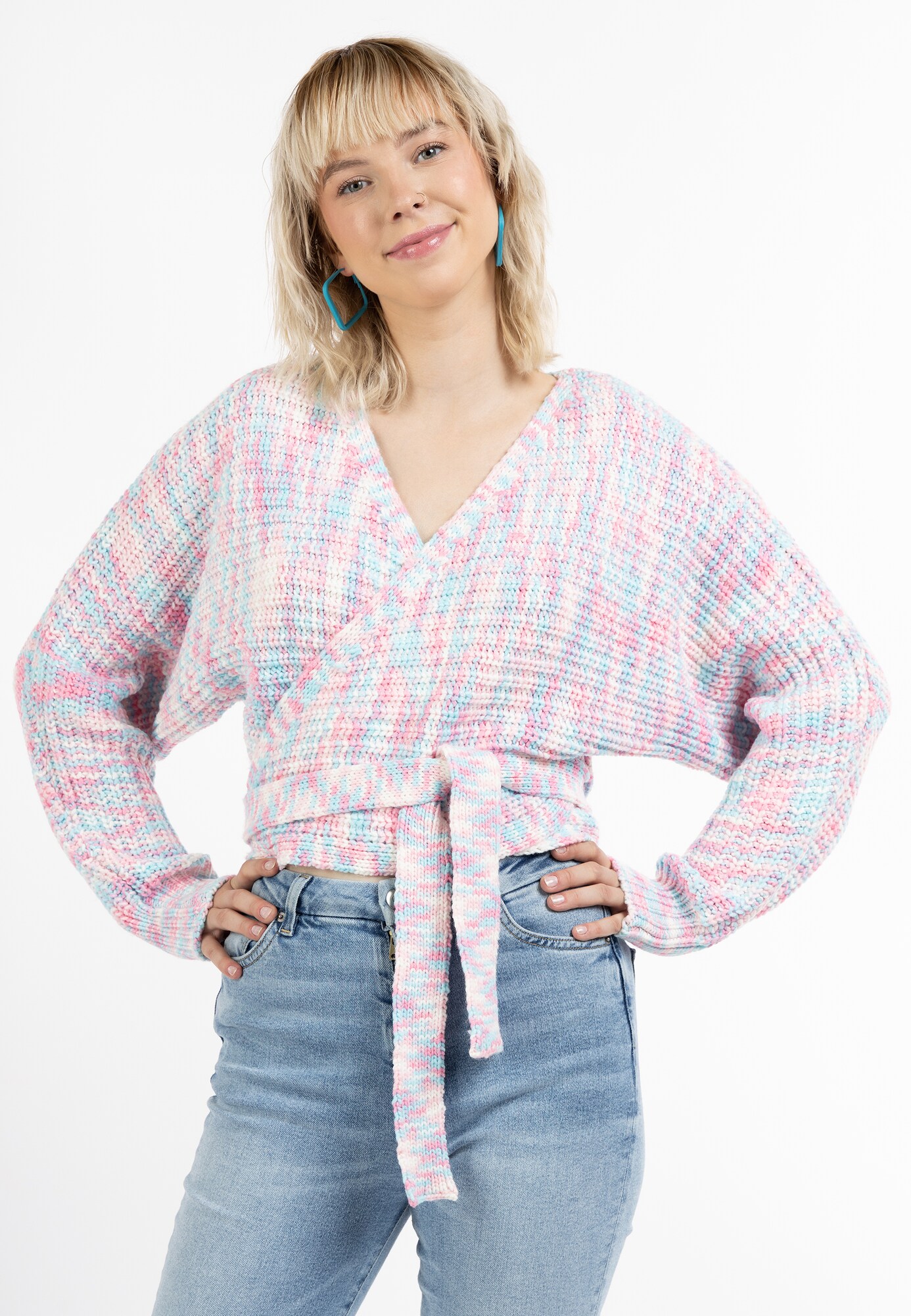 Thumbnail - MYMO Pullover