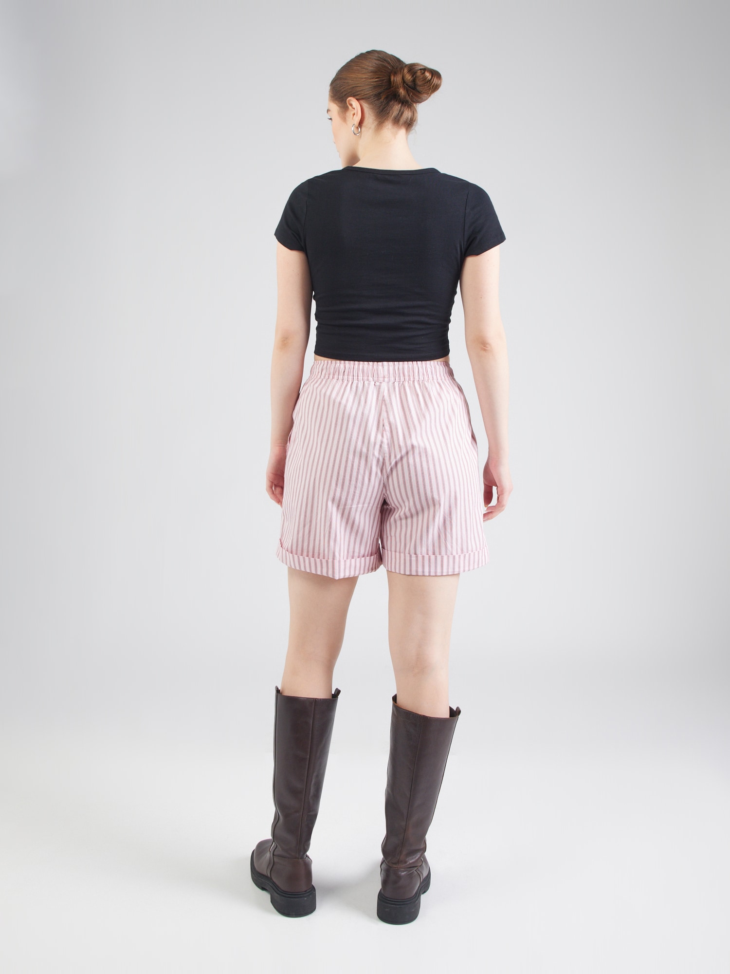 Thumbnail - PIECES Shorts PCTaelyn