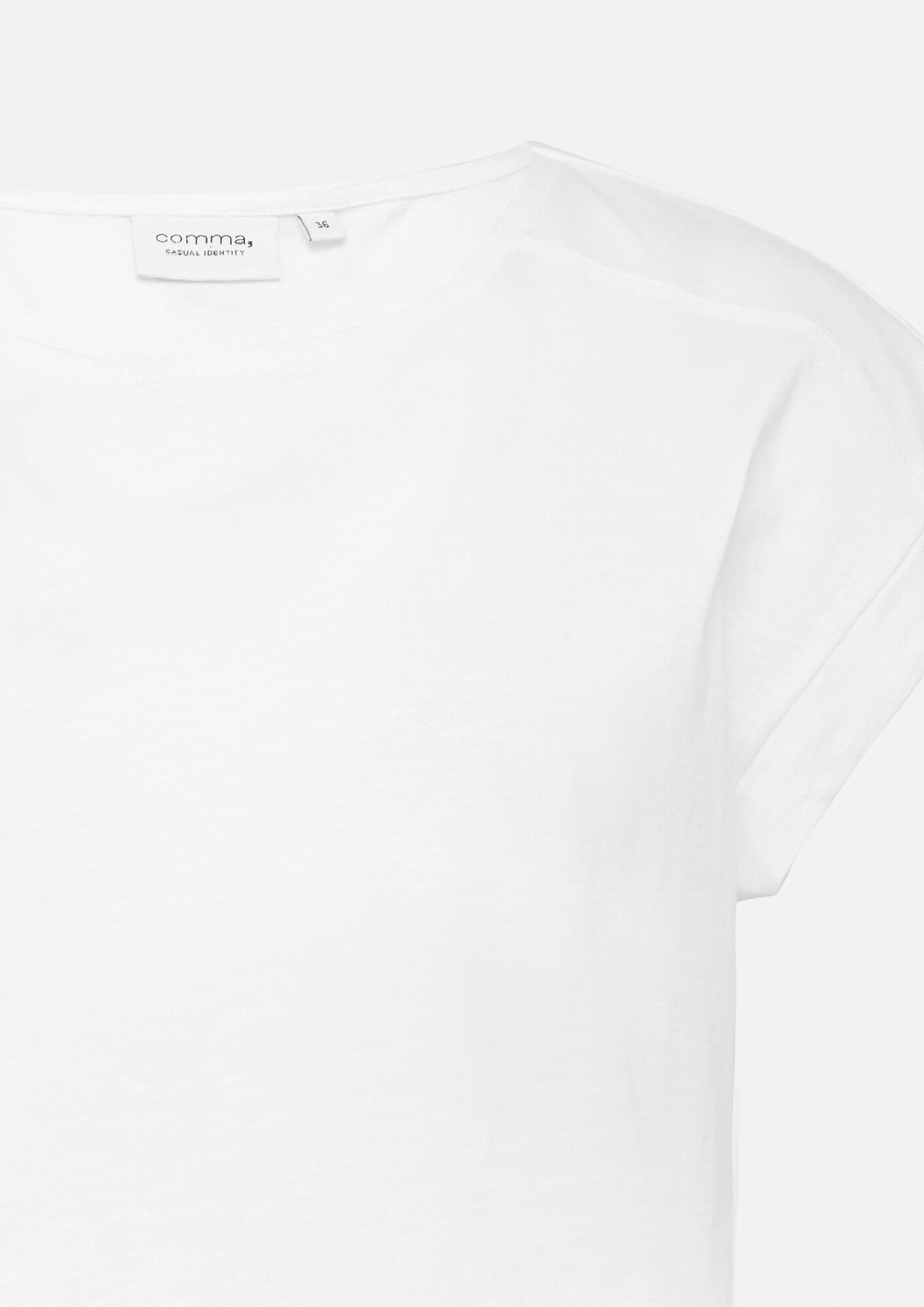 Thumbnail - comma casual identity T-Shirt