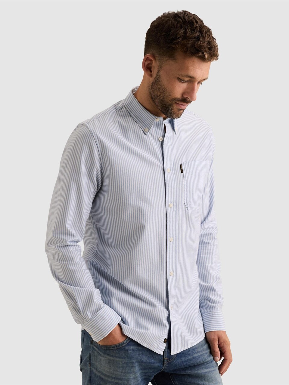 Skjorta 'Oxford shirt with button-down collar and chest pocket'