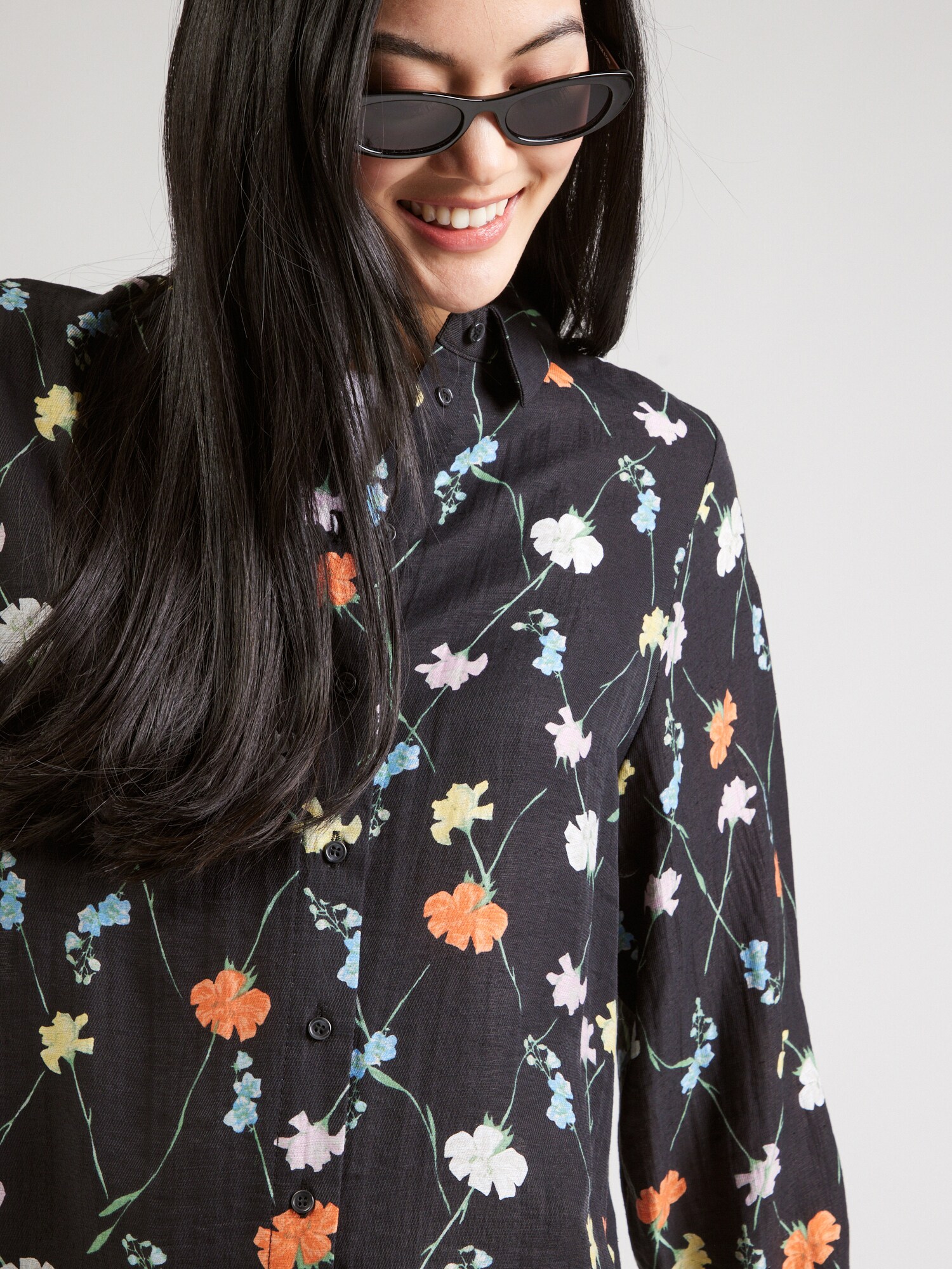 VERO MODA Blúzka 'VMFLORA OLGA' svetlomodrá / oranžová / čierna / biela (obrázok 5)