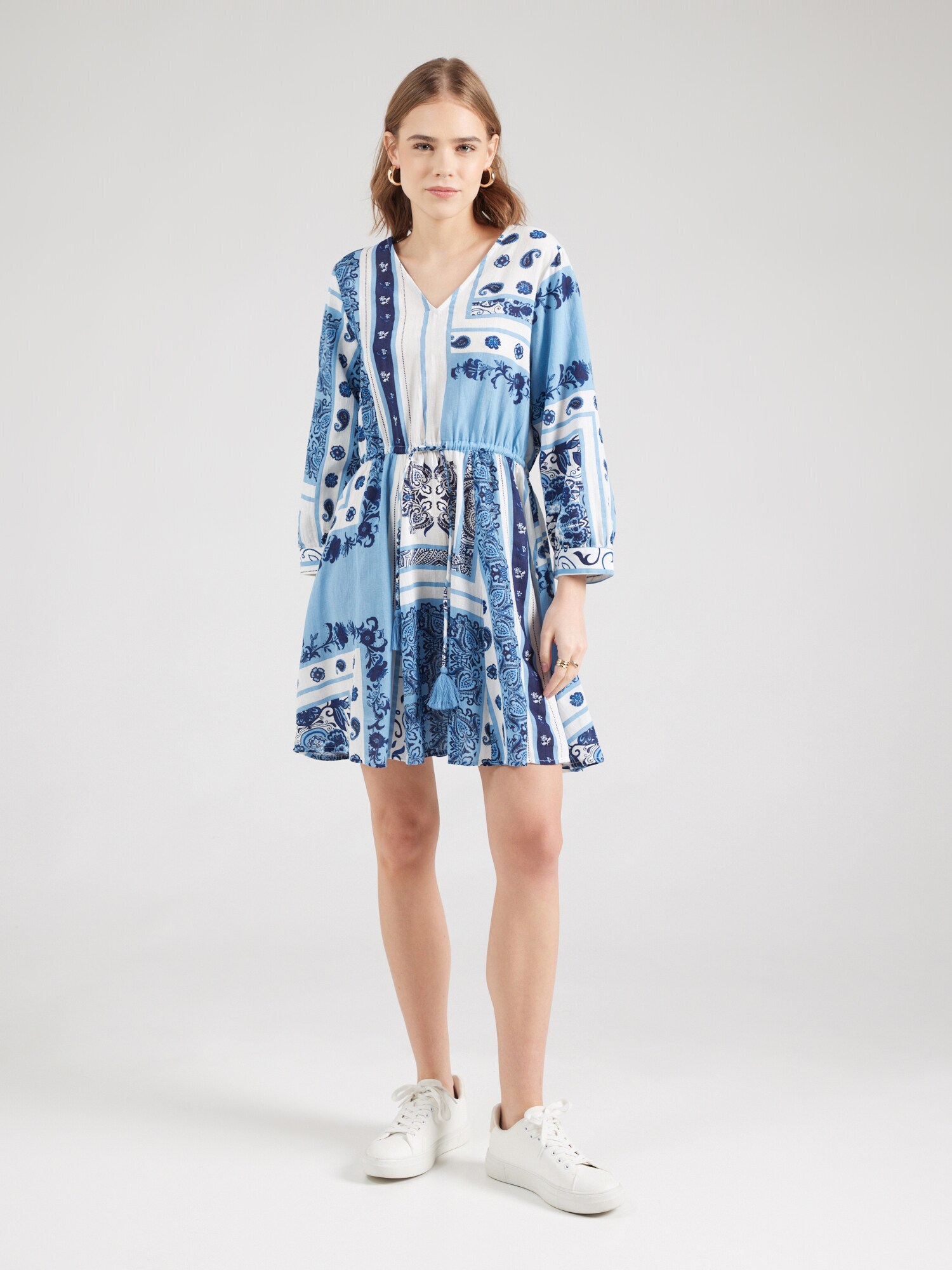VERO MODA Ruha 'VMMILAN OMIA'  tengerészkék / világoskék / fehér termék 2. képe